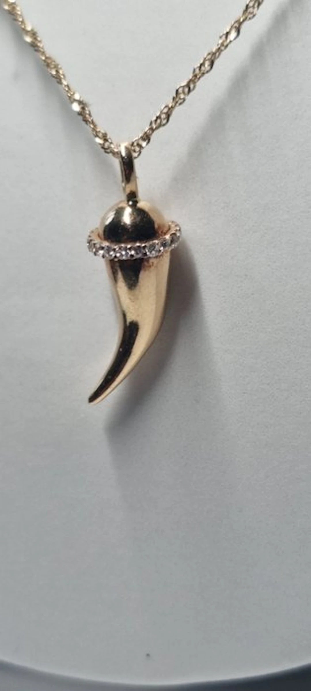 Necklace with pendant - 18 kt