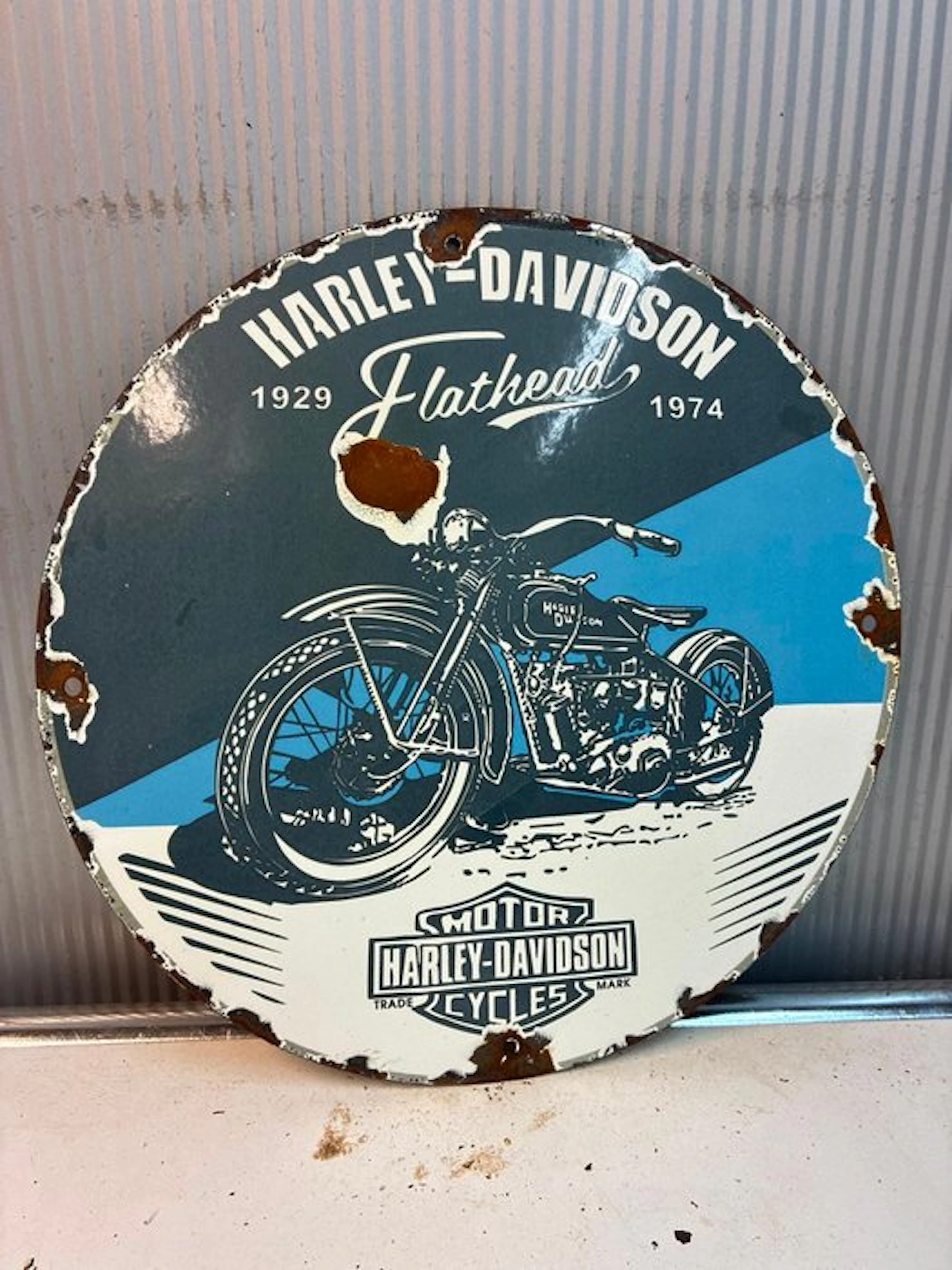 Harley-Davidson Flathead – Motorcycles – Rond Emaille...