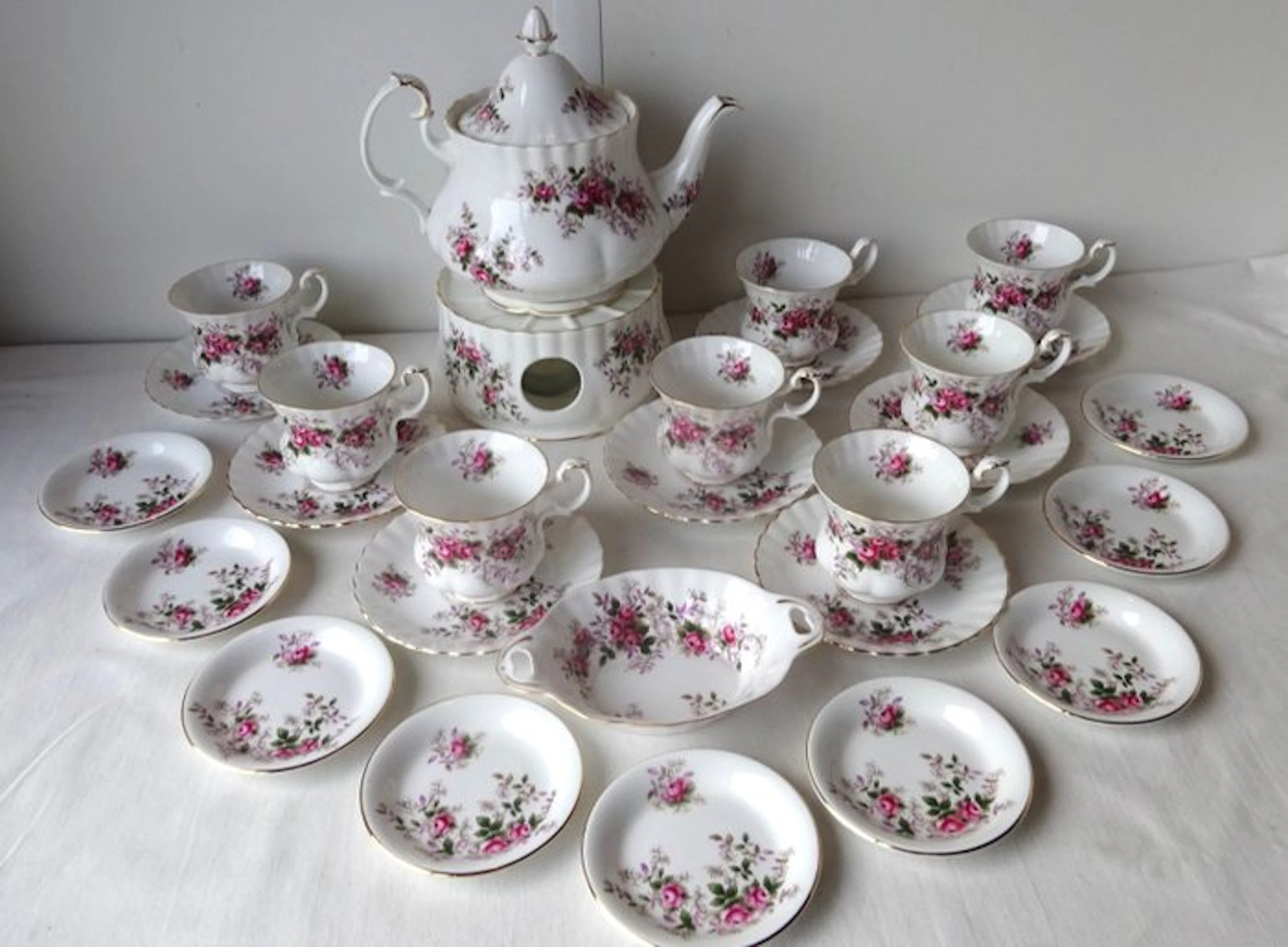 Royal Albert - Tea service (28) - Lavender Rose - Bone china - tea set