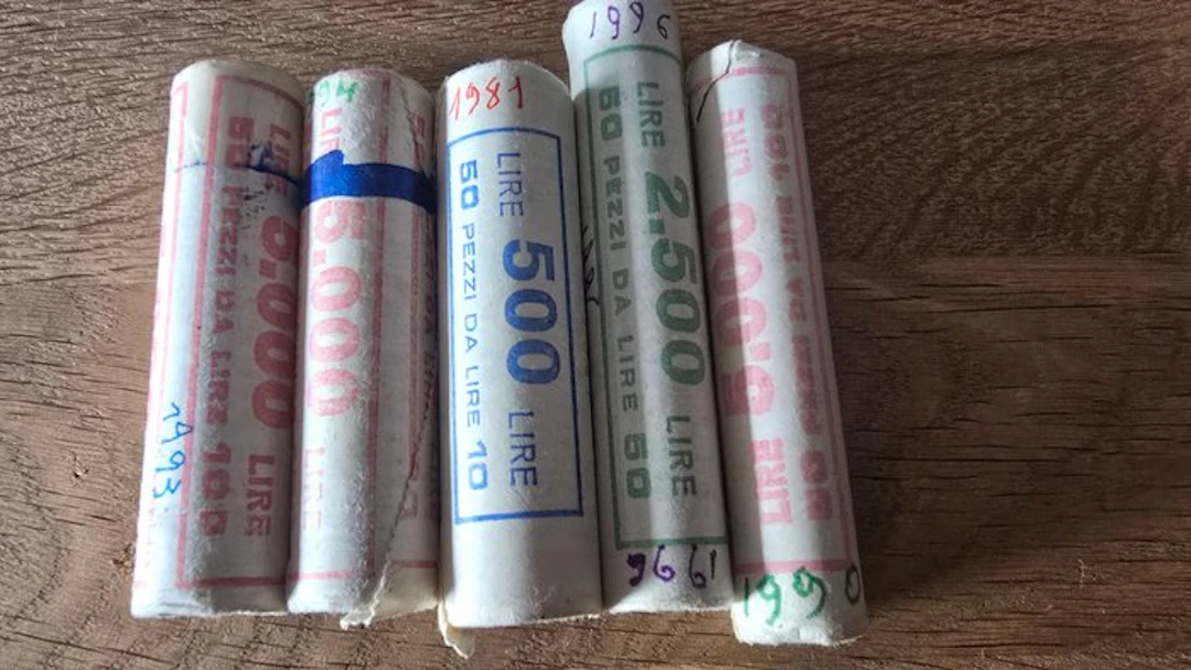 Italy. Lotto 5 Rotolini intatti Banca d'Italia 1981-1999...