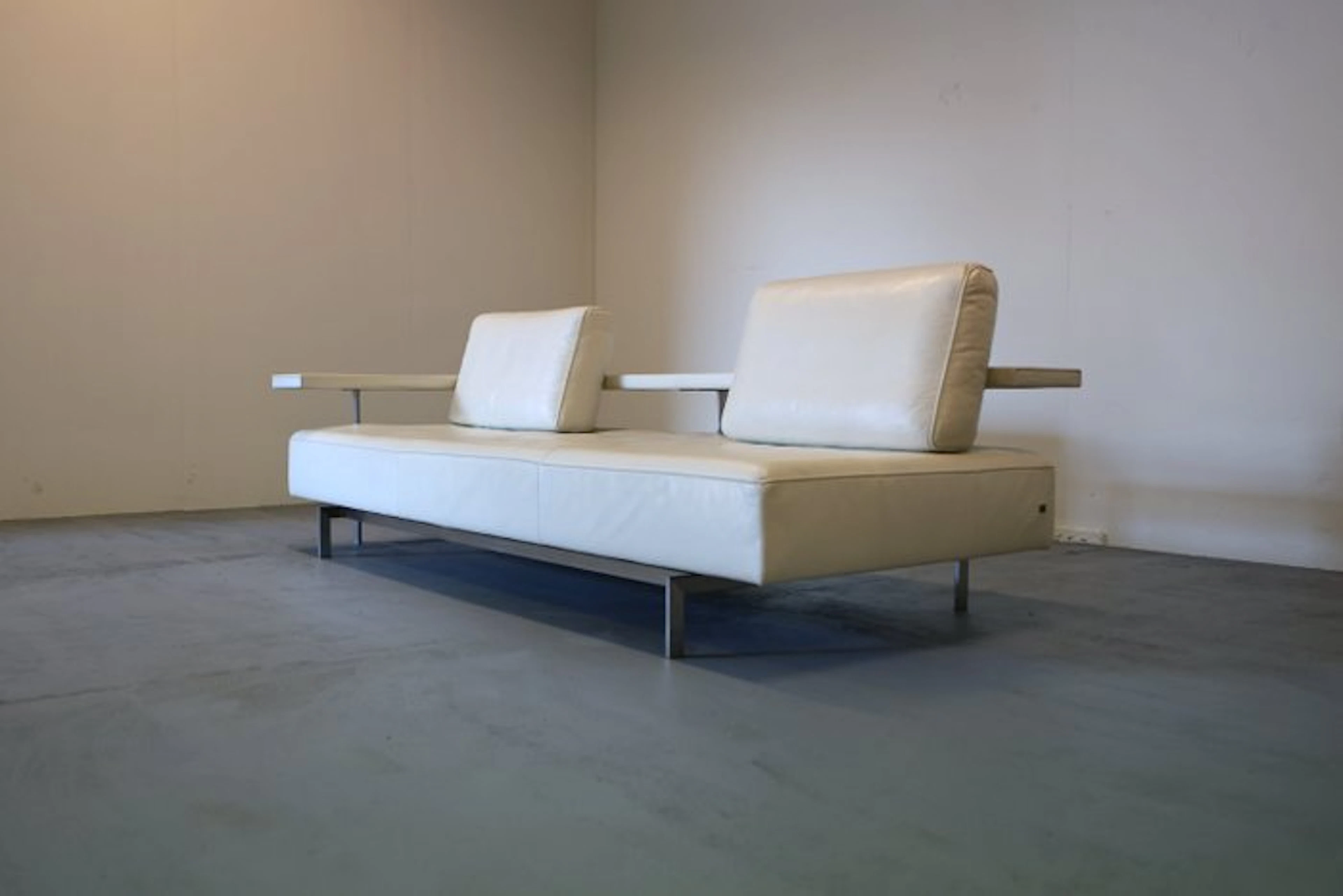 Rolf Benz - Christian Werner - Sofa - DONO Senator - Leather, Stainless steel