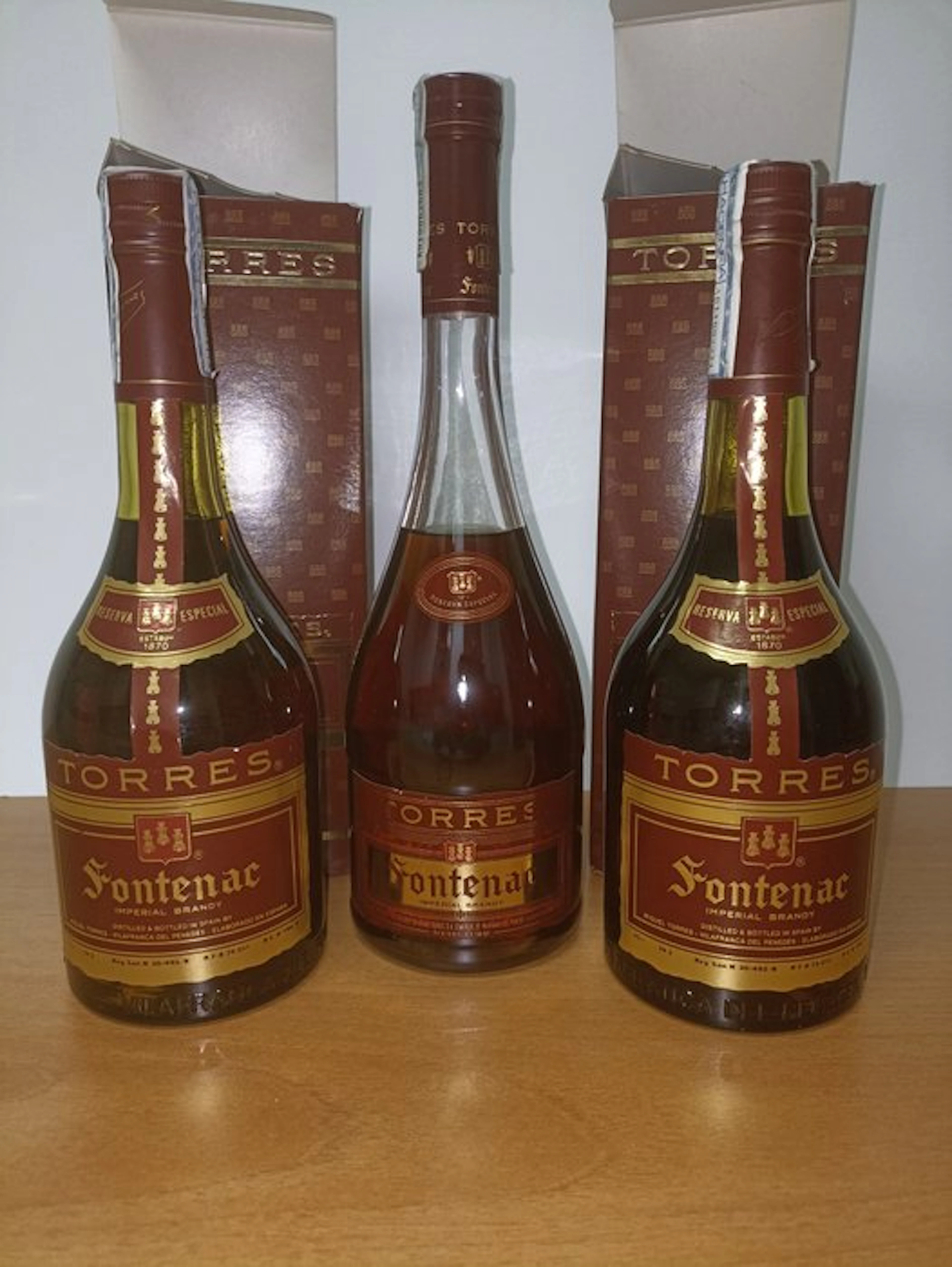Bodegas Torres - Fontenac Reserva Especial - b. 1980s, 1990s - 70cl - 3 bottles