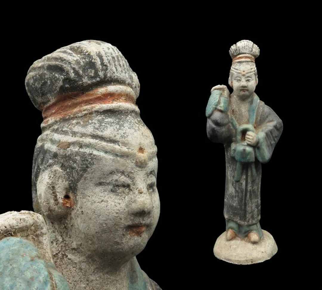 Ancient Chinese, Ming dynasty Terracotta Glazed Figurine/Offerant
