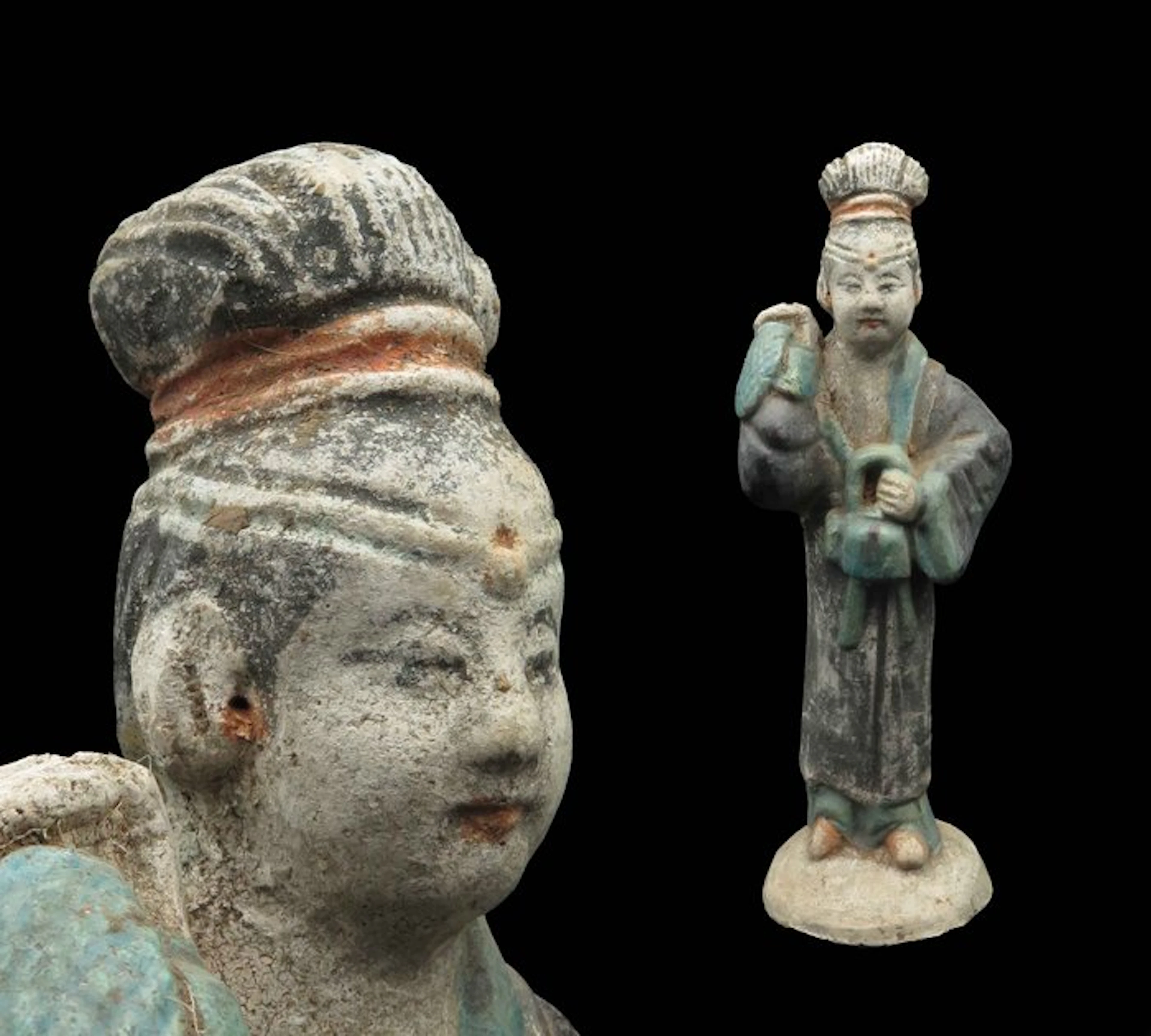 Ancient Chinese, Ming dynasty Terracotta Glazed Figurine/Offerant