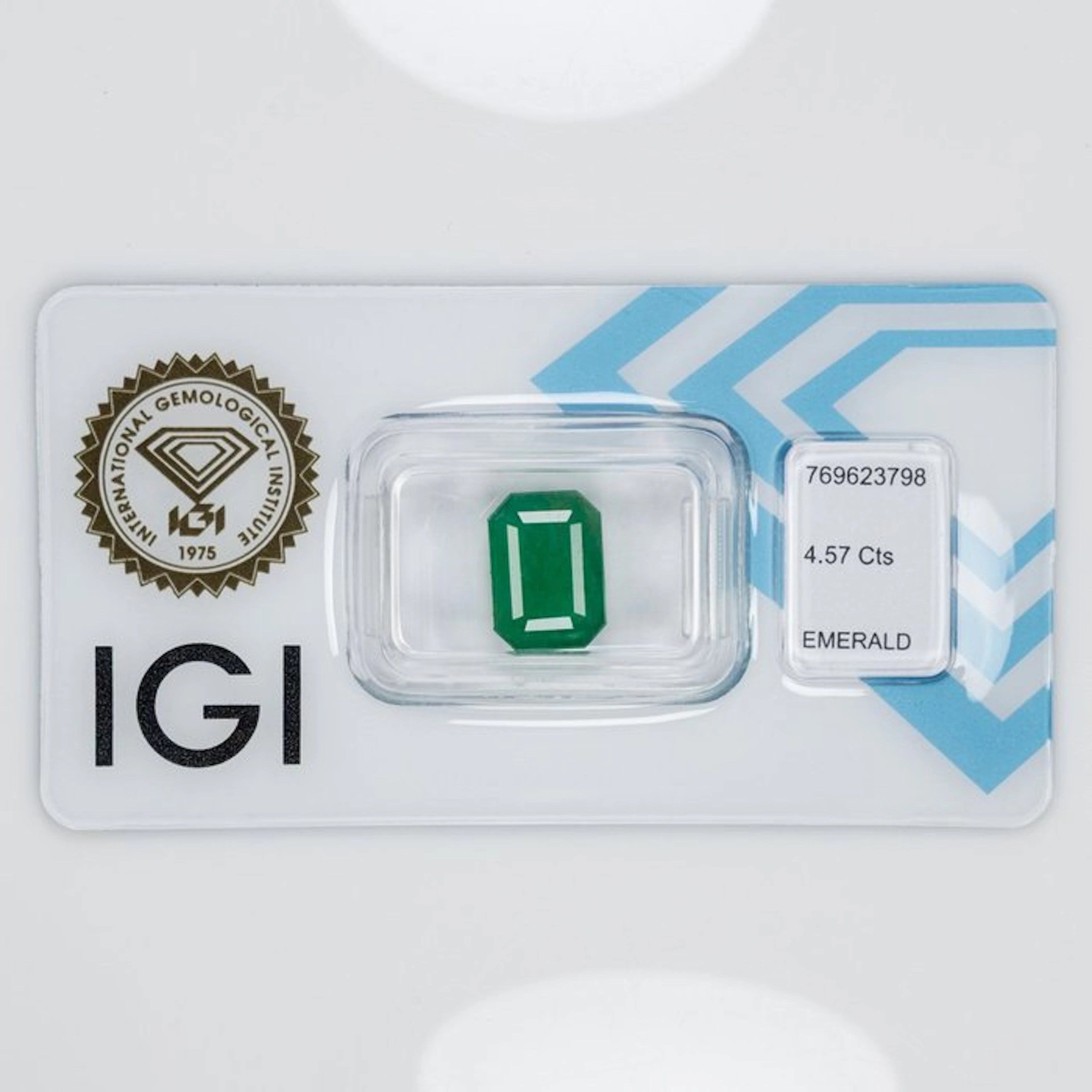 1 pcs Green Emerald - 4.57 ct - International Gemological Institute (IGI)
