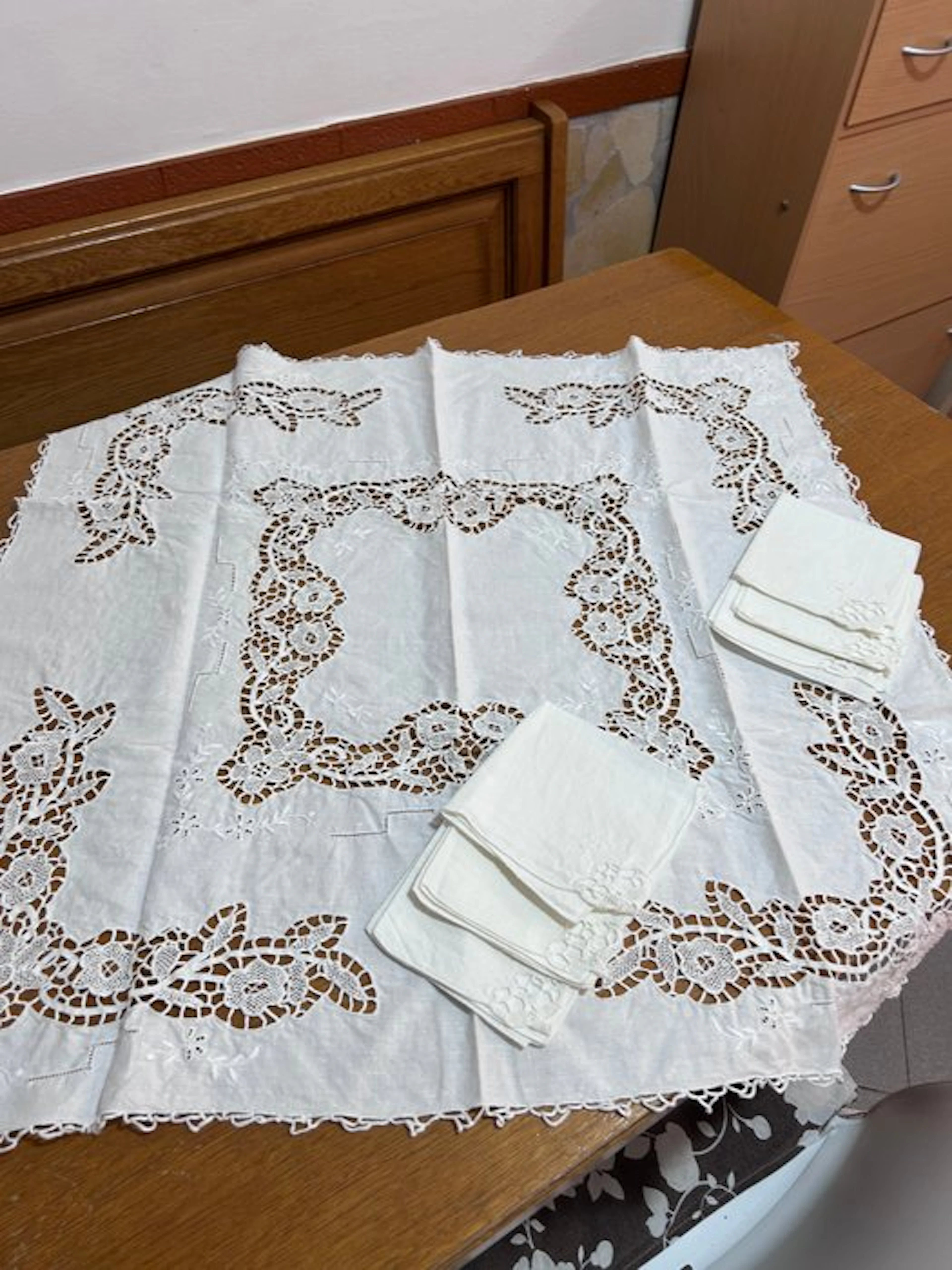 Tea service (7) - Linen