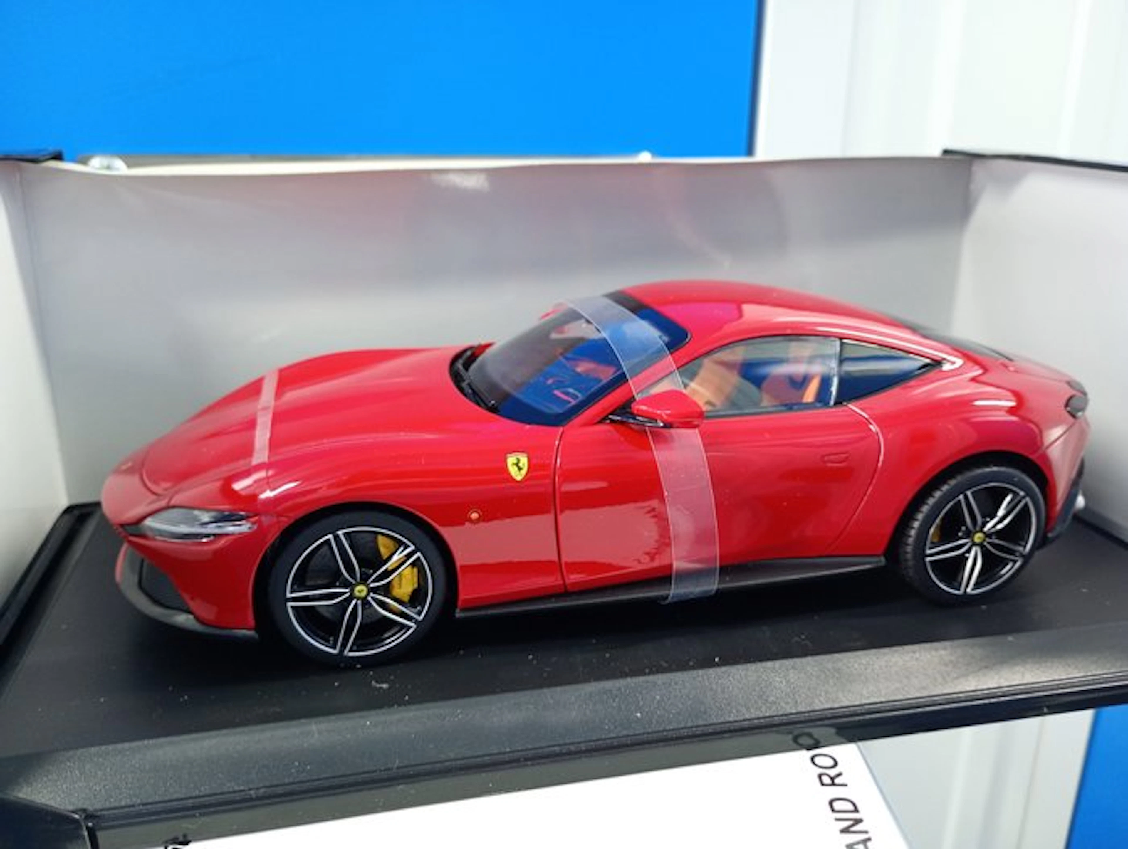 Polistil 1:18 - Model sports car - Ferrari Roma