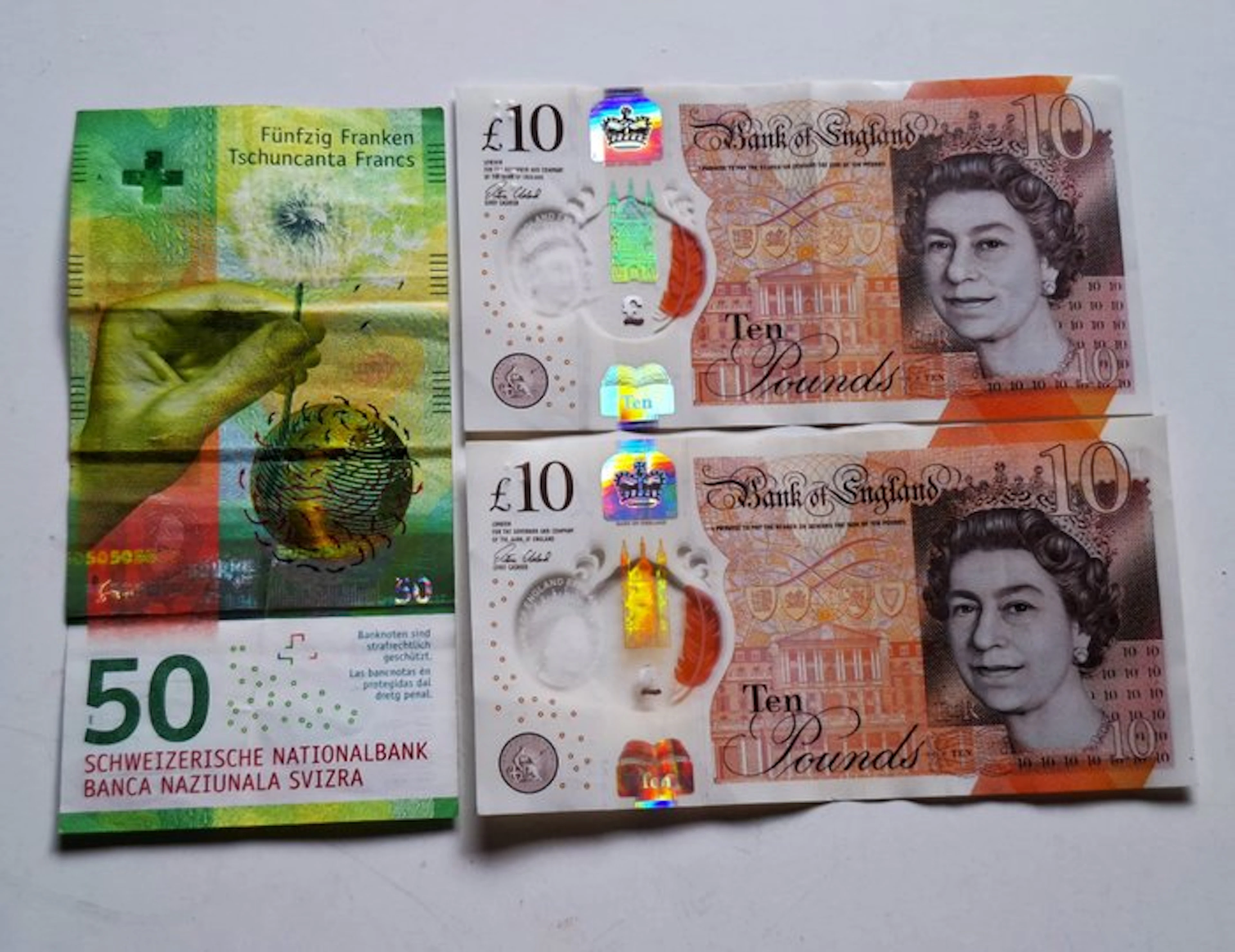Switzerland, Great Britain. - 3 Banknotes - Various Dates (No reserve price)