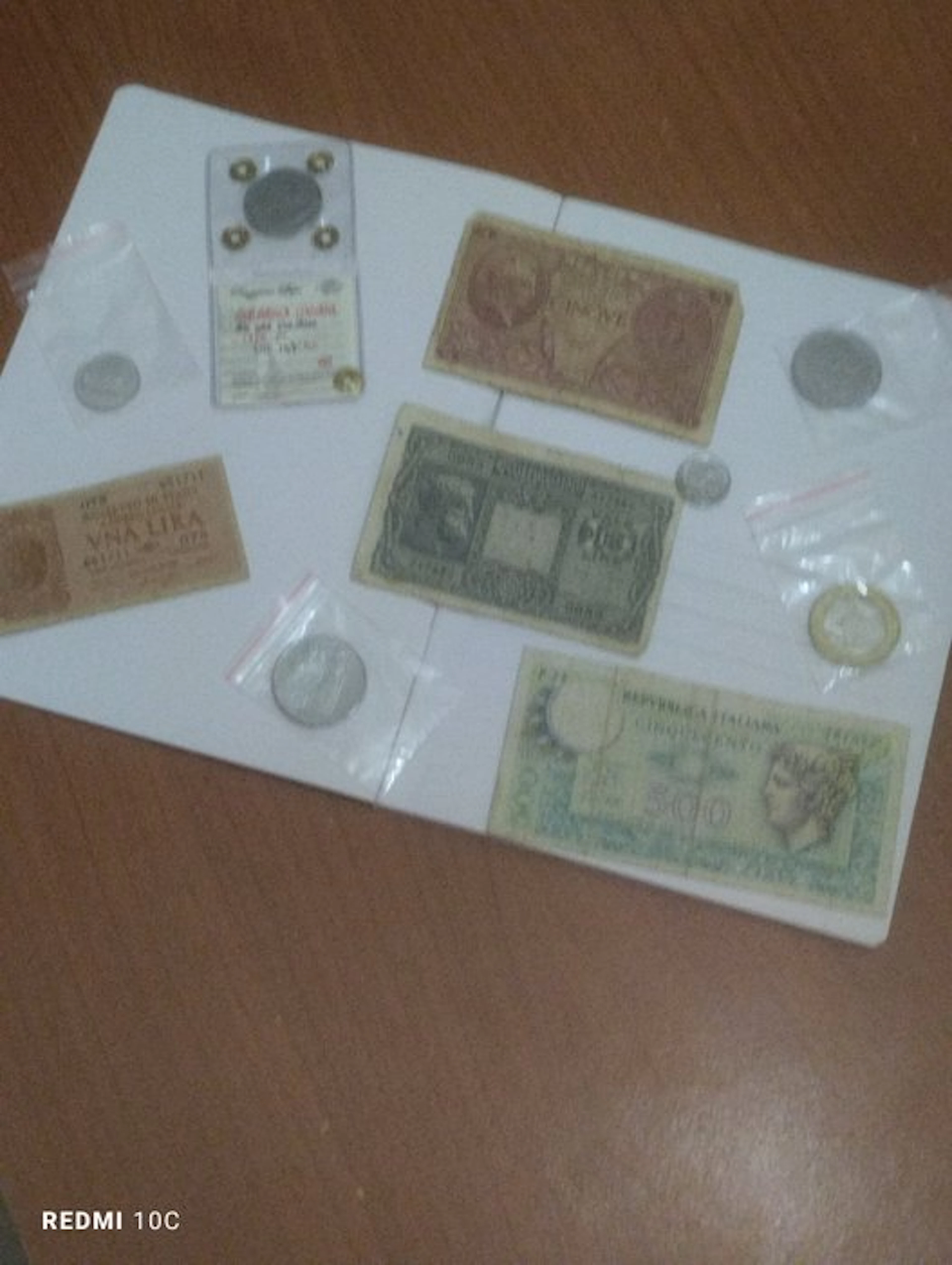 Italy. Lotto 11 monete - incluso 50 Lire 1958 + 500 Lire...