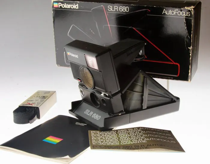 Polaroid SLR 680 Instant camera