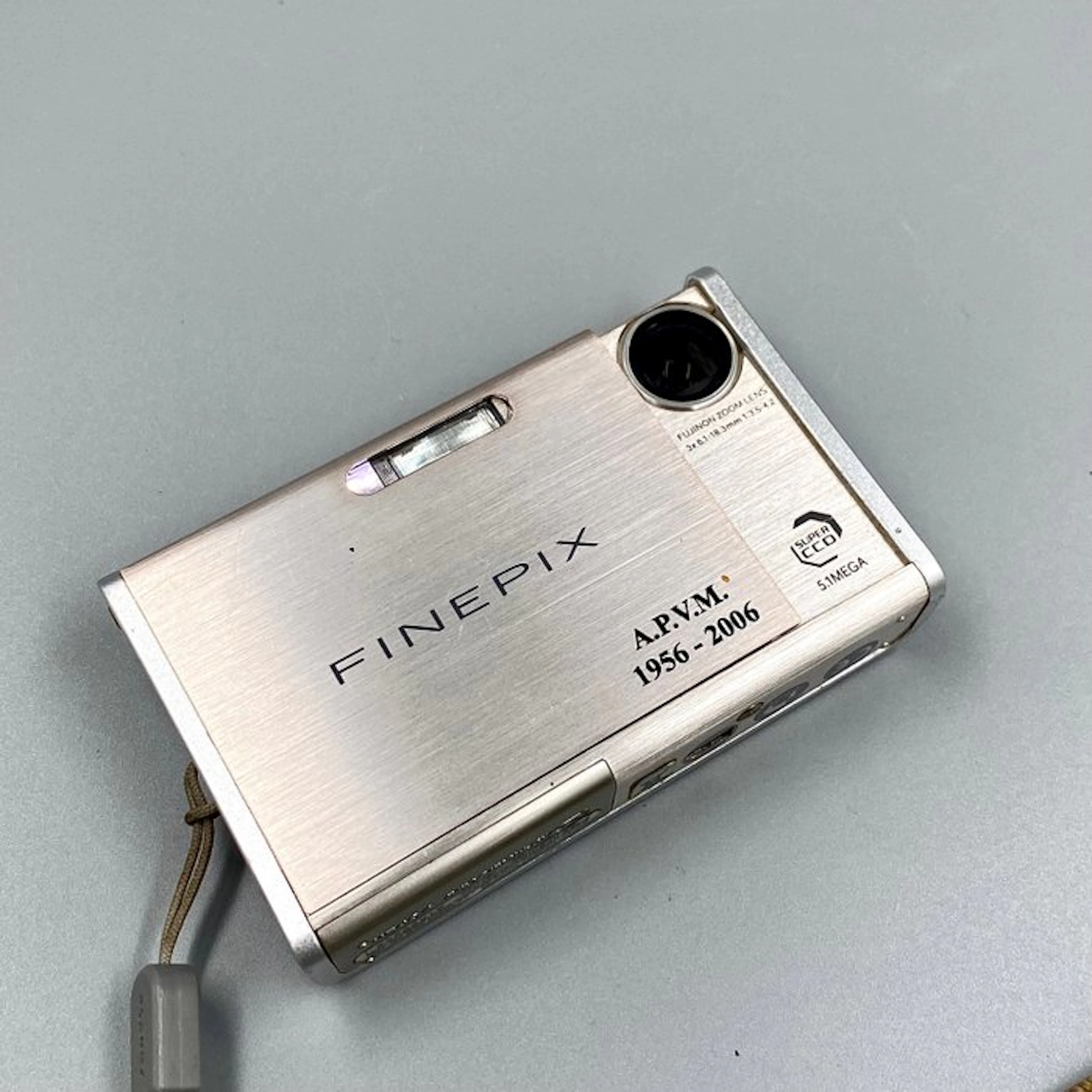 Fujifilm FinePix Z2 Digital compact camera