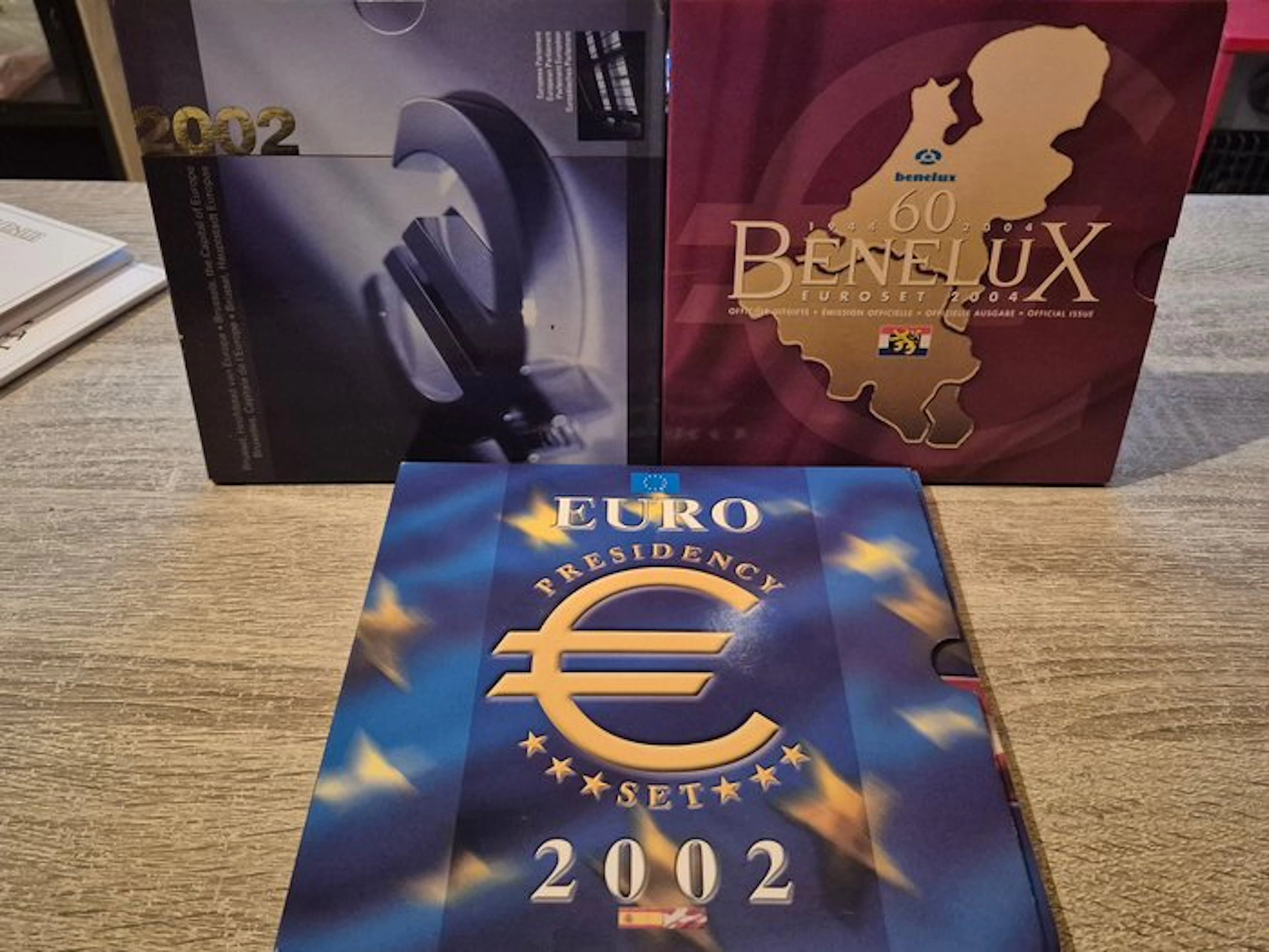 Europe, Benelux. Benelux set / Euro 2002/2004 (3 sets) (No reserve price)