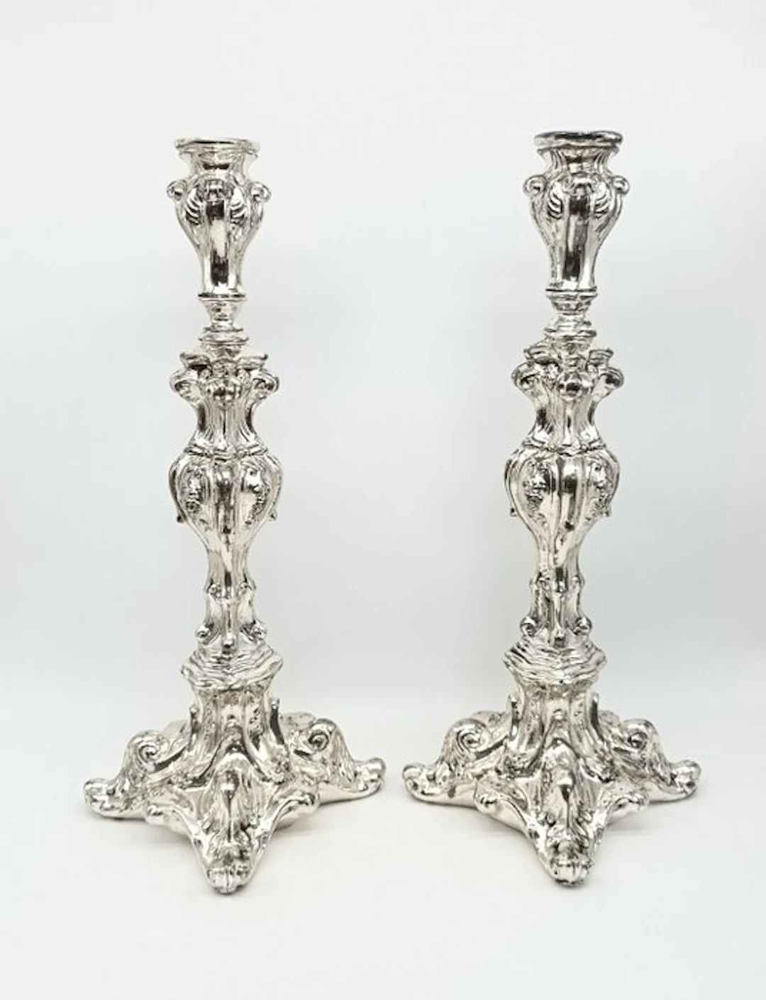 Candleholder (2) - Dressed in silver