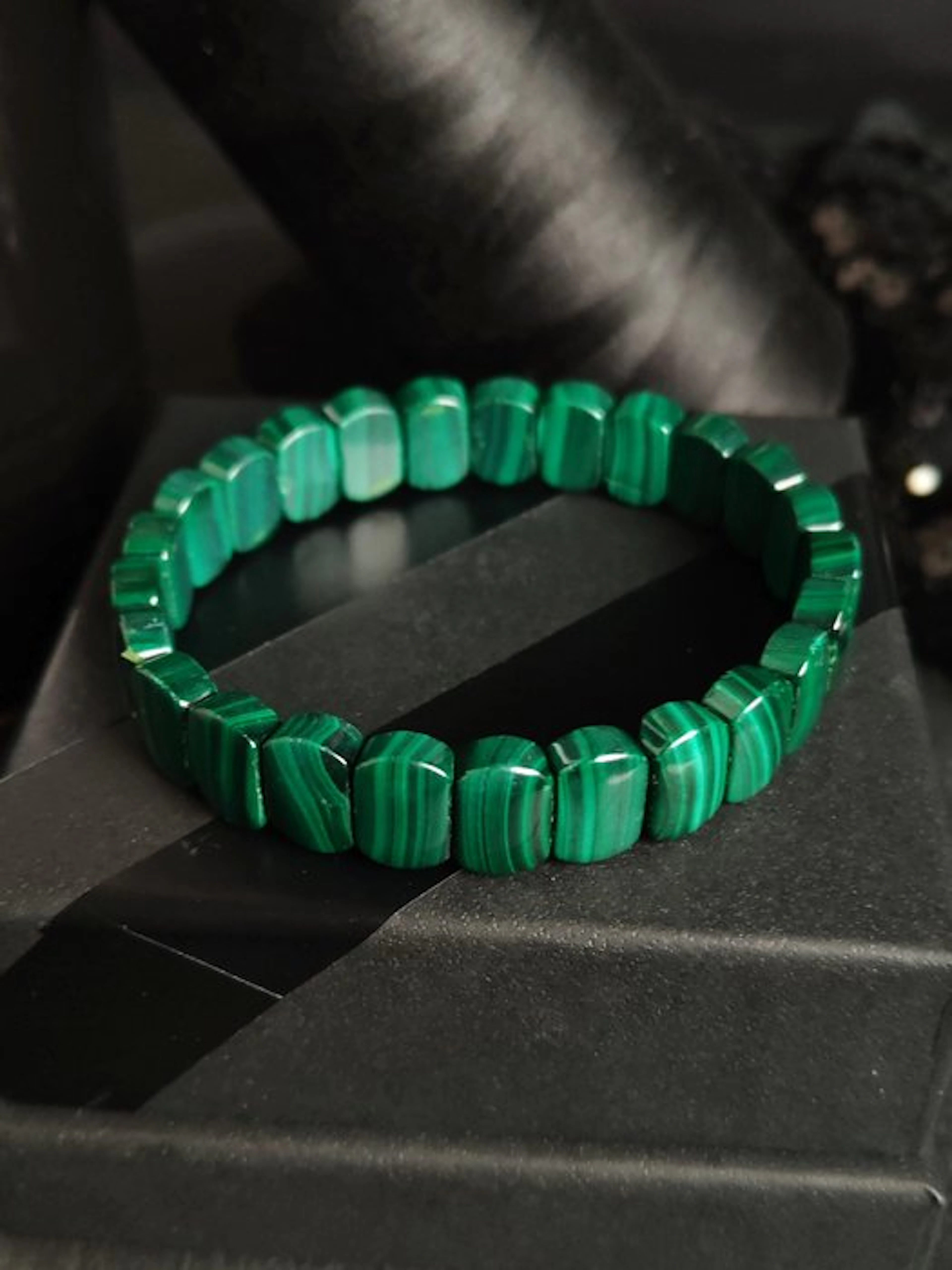 Precious Malachite Bracelet - Intense Green Tones- 26 g - (1)