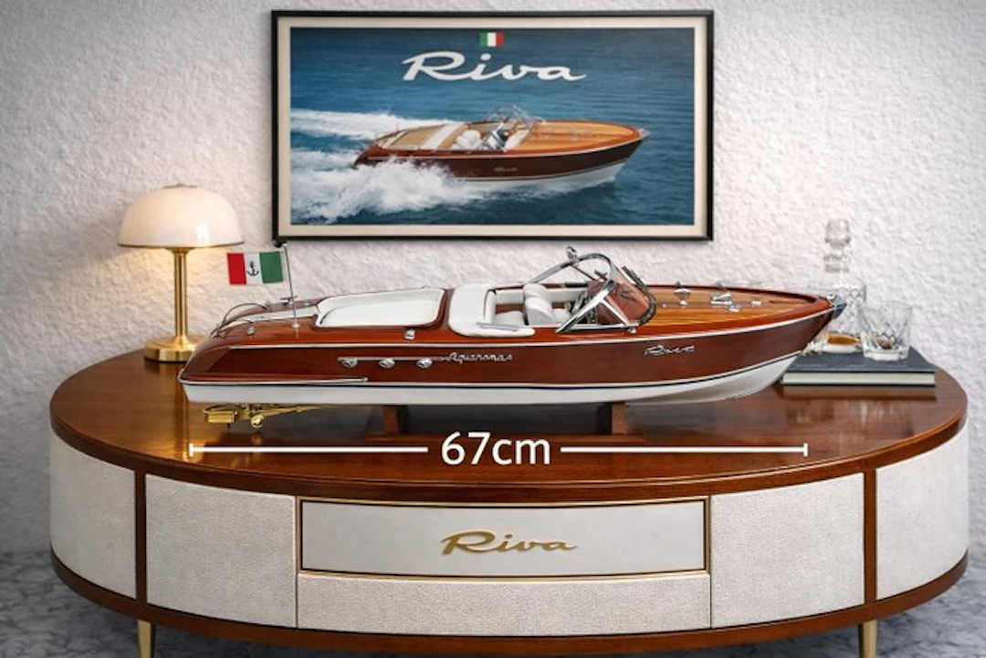 Maquette RIVA aquarama en bois Modélismes (67 cm.) 1:12 - Model boat