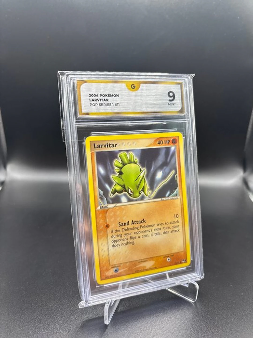 Pokémon - 1 Graded card - Larvitar POP Series 1 #11 - GG 9