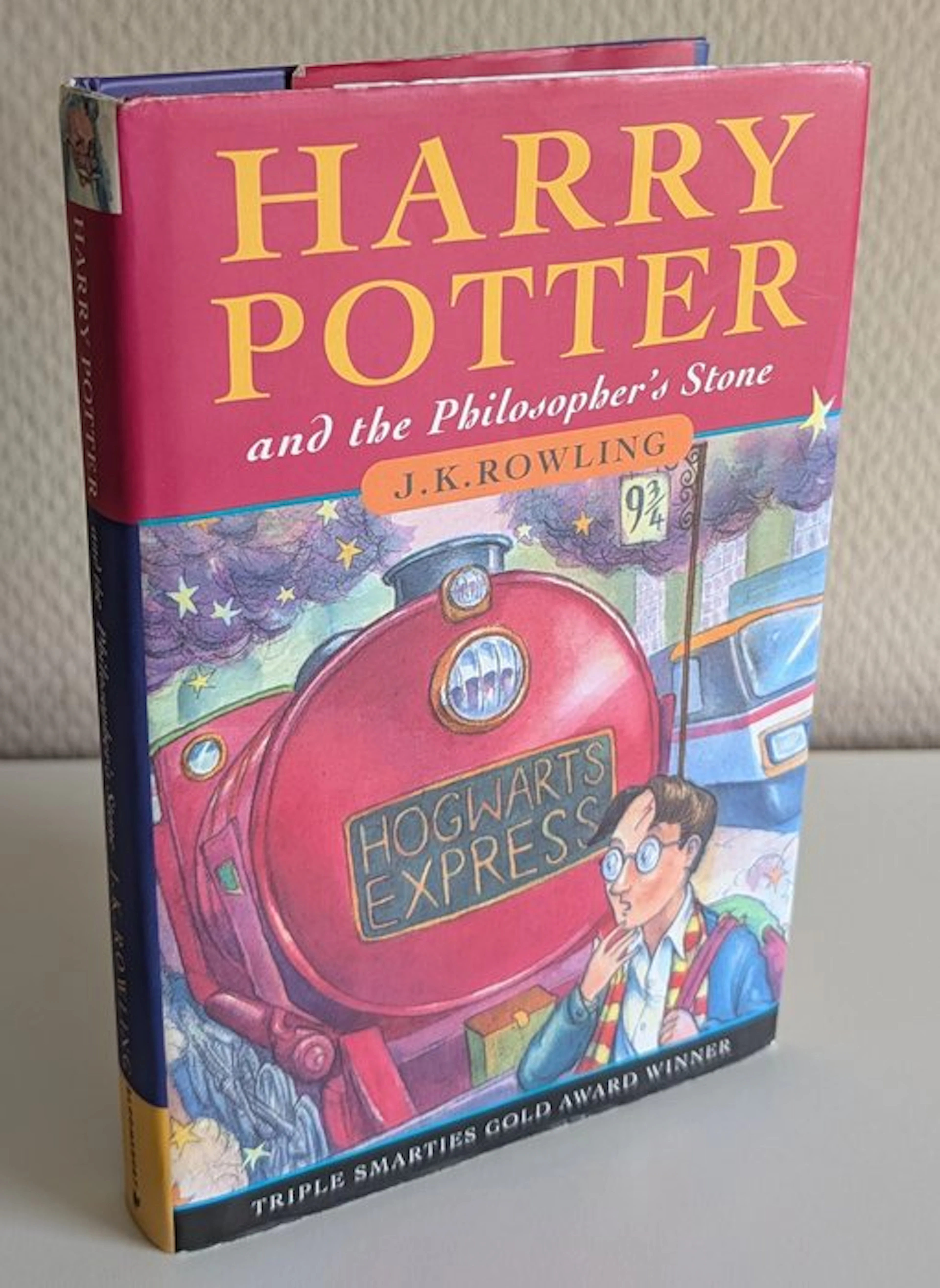 J.K. Rowling - Harry Potter and the Philosopher's Stone...