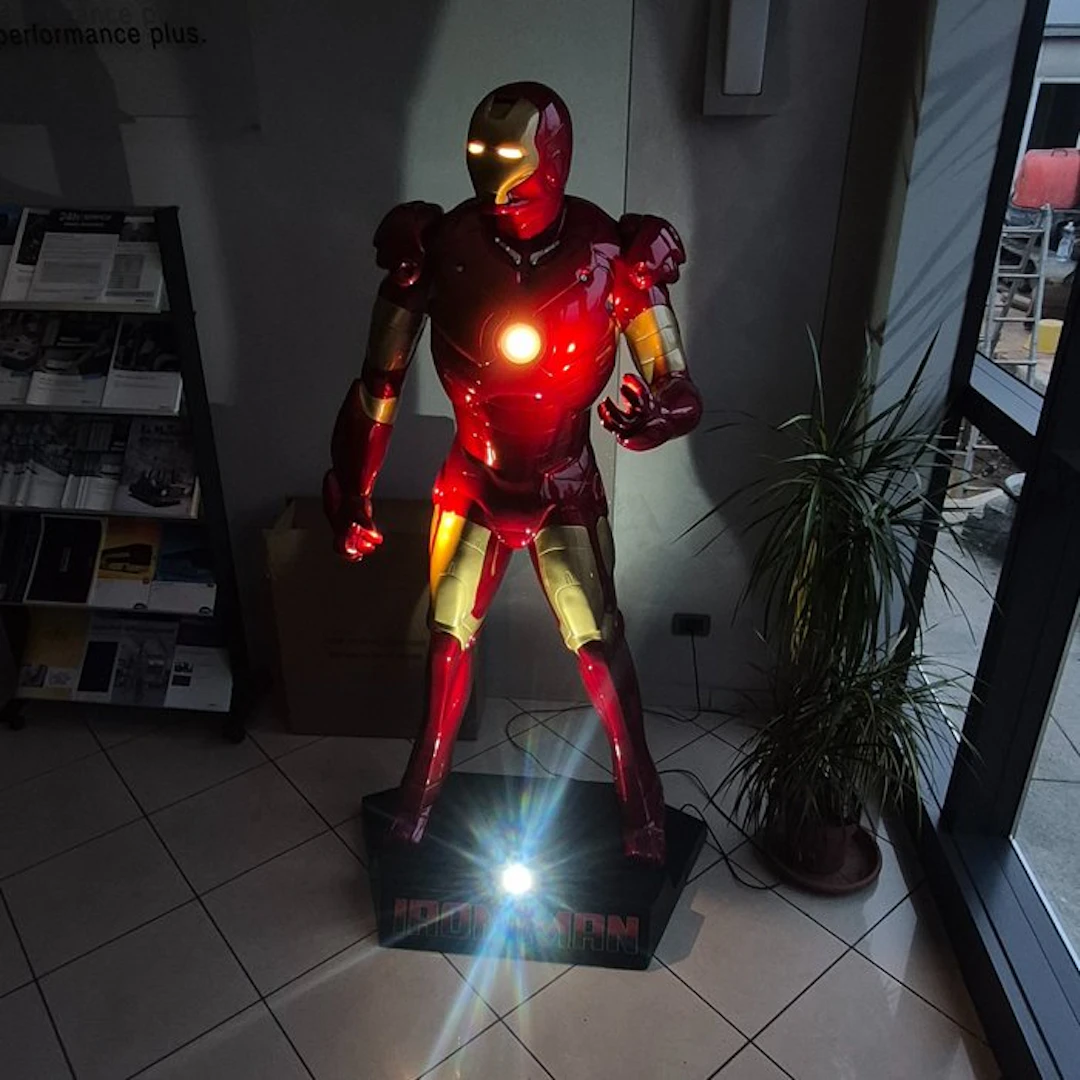 Sculpture, Iron Man - Large Statue on black base, with lighting -