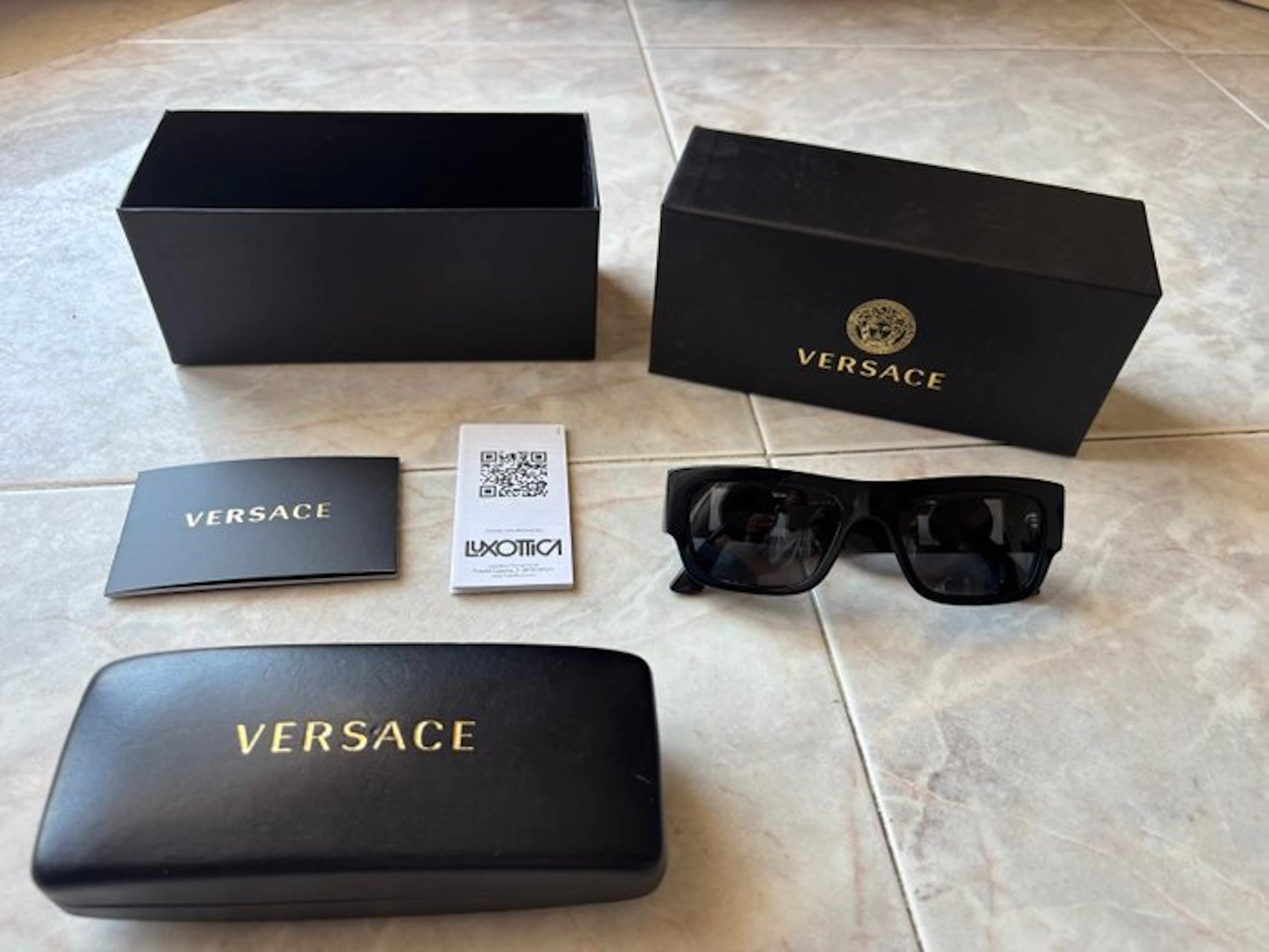 Versace - Sunglasses