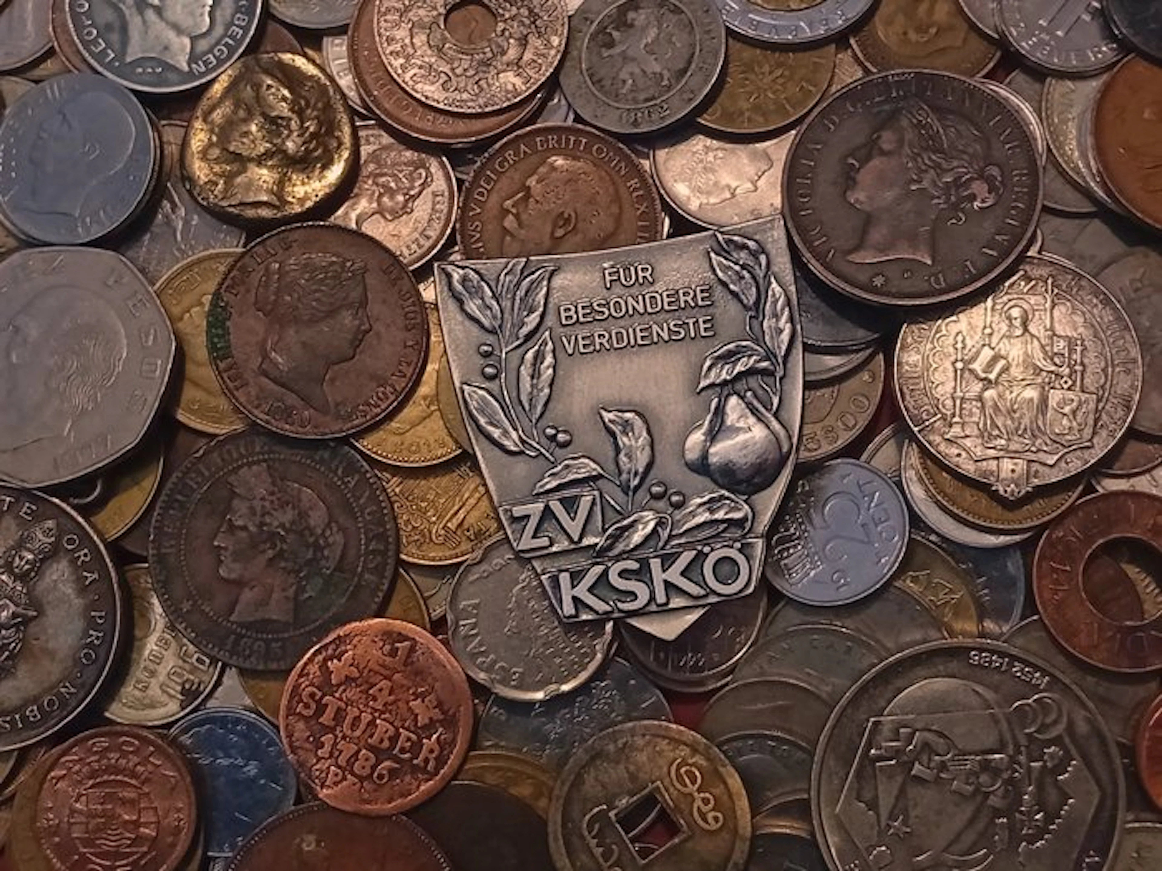 World. Large lot of World Coins, 1800 to présent. (No reserve price)