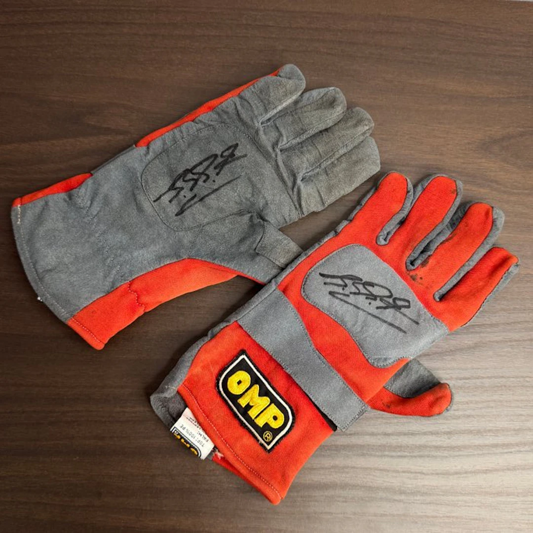 Ferrari - Formula 1 - Michael Schumacher - 1997 - Race gloves