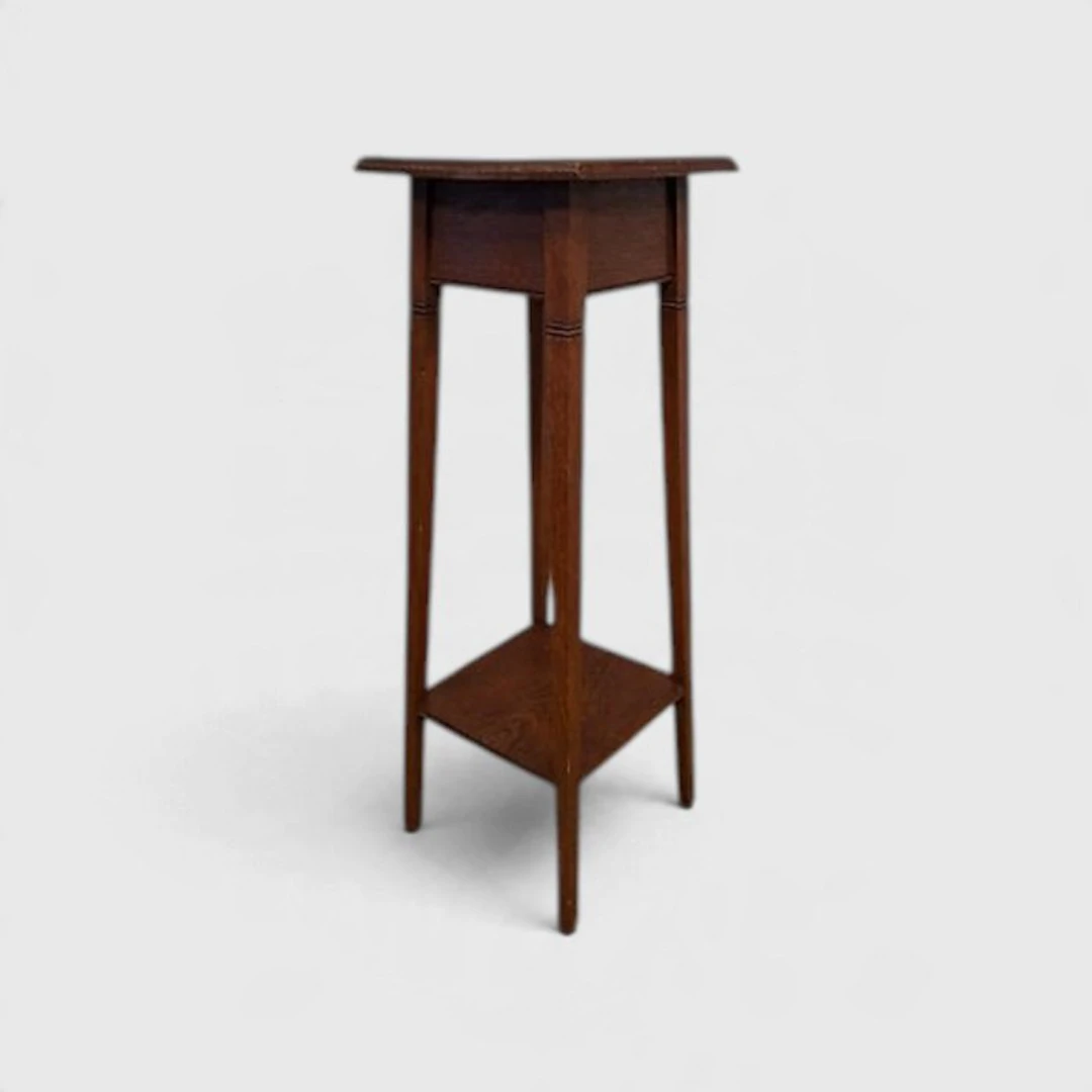 Plant table - Oak - Oak plant side table.