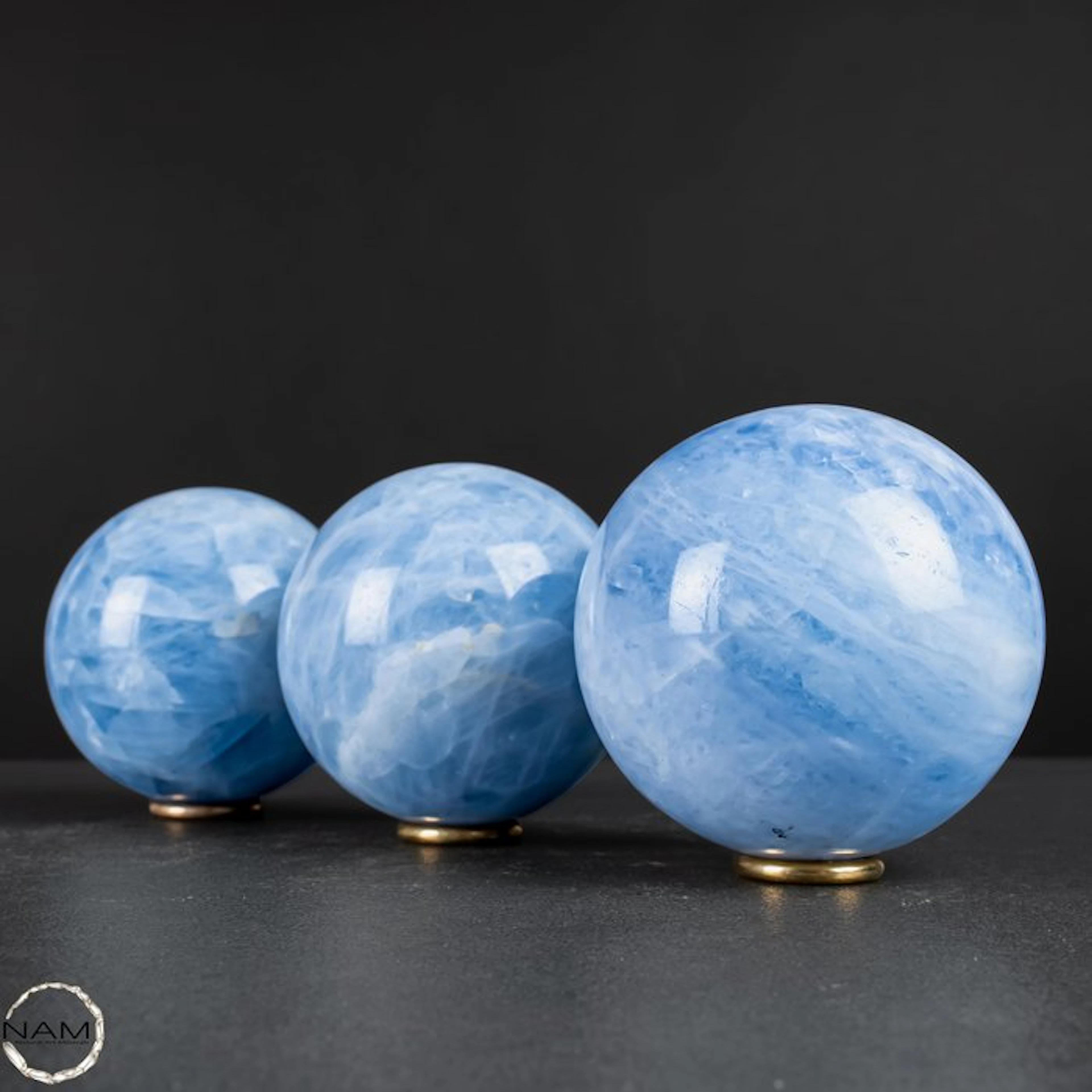 Rare natural blue calcite sphere set – 3 hand-polished...