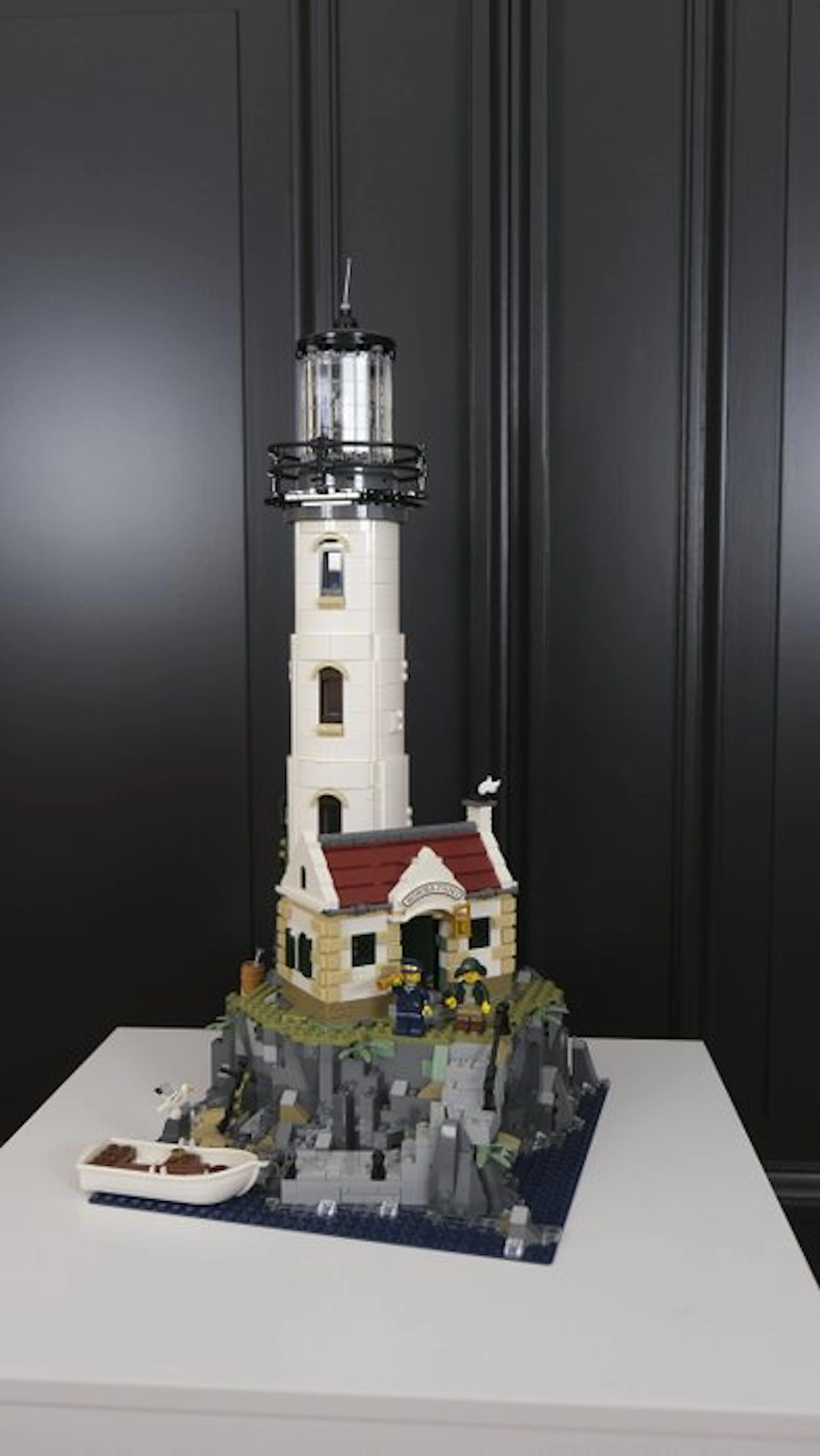 LEGO Set - 21335 - Ideas (CUUSOO) - Motorized Lighthouse - Used - Retired