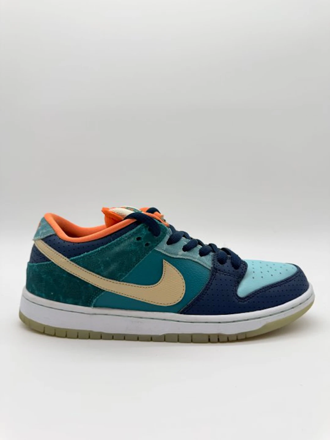 Nike - Nike SB Dunk Low MIA Skate Shop - Sneakers - Size: EU 42
