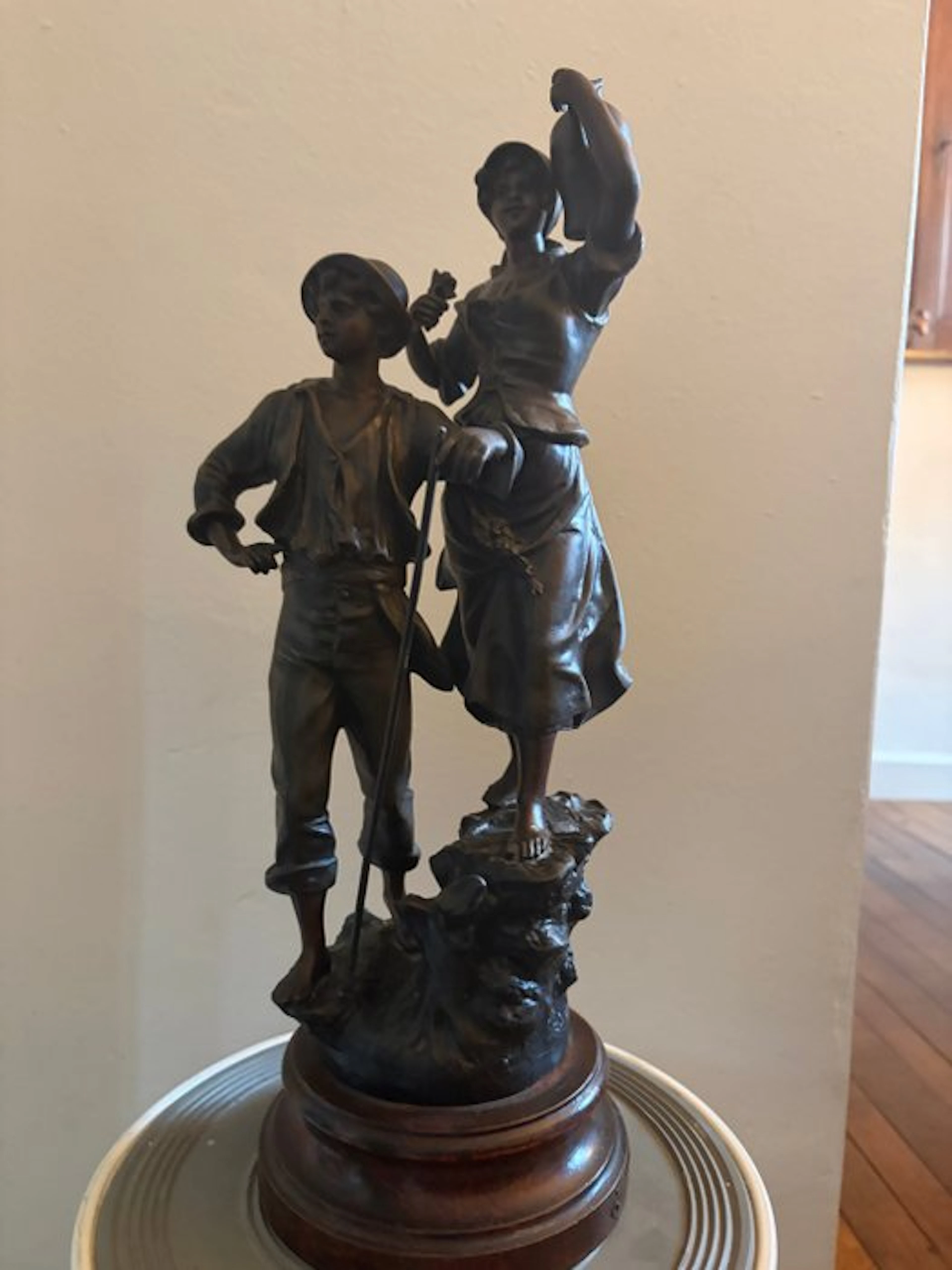 Geo Maxim - Sculpture, Jongen en meisje - 45 cm - Spelter