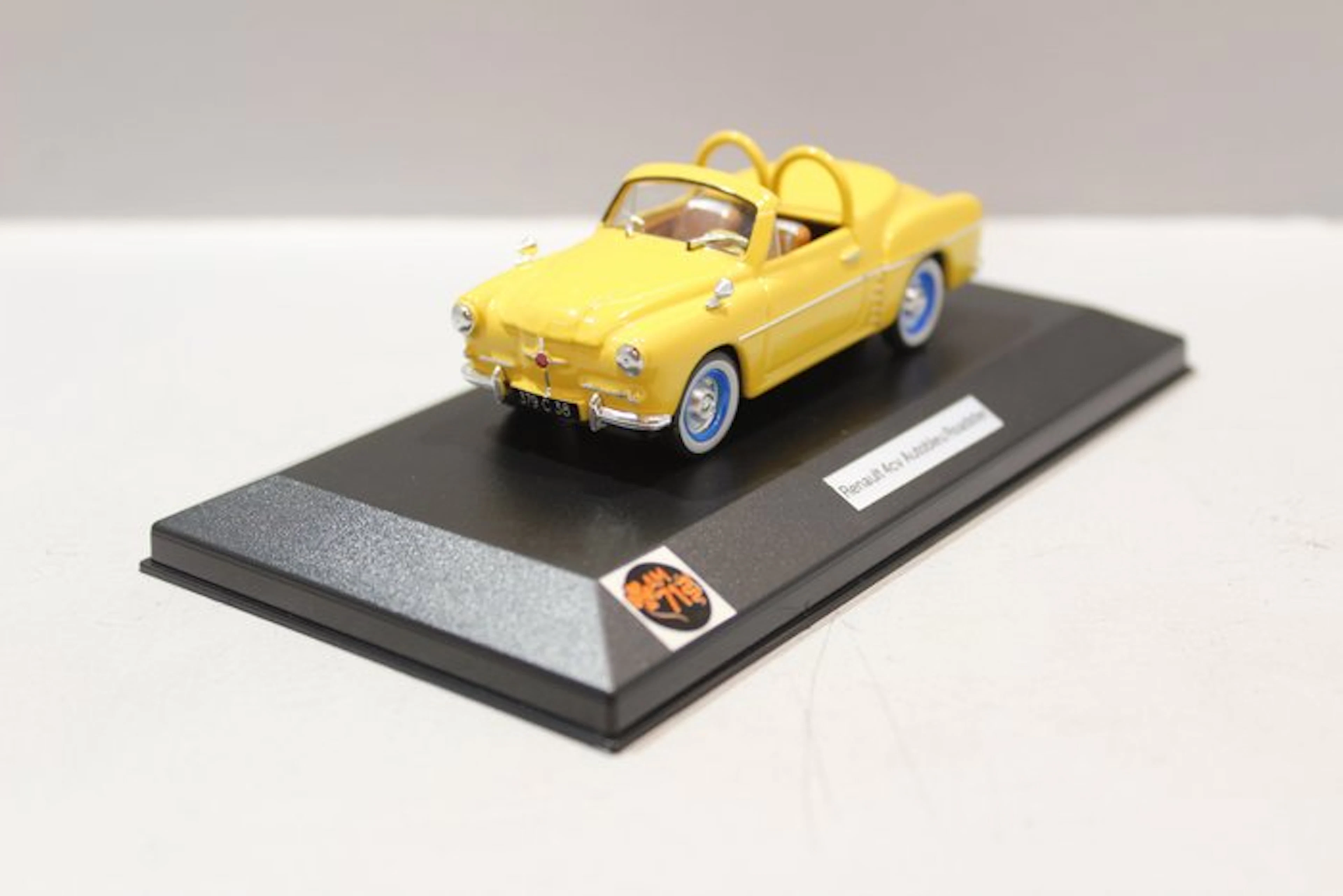 AM.71 1:43 - Model car - Renault 4cv Autobleu type Roadster 1/43