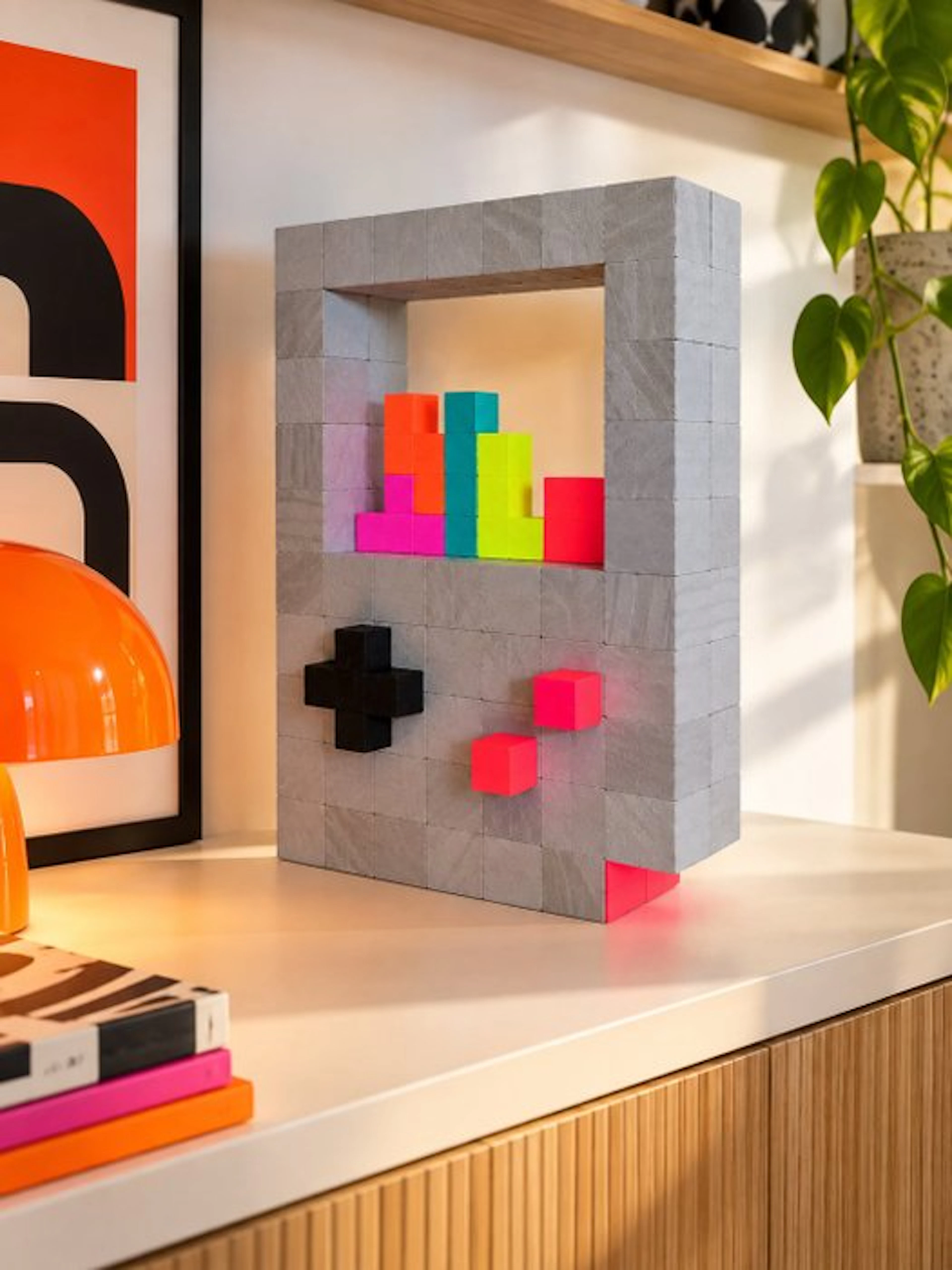 Ilo Garcia (MOLT XULO) - Game Boy – Handmade Pixel Art Sculpture