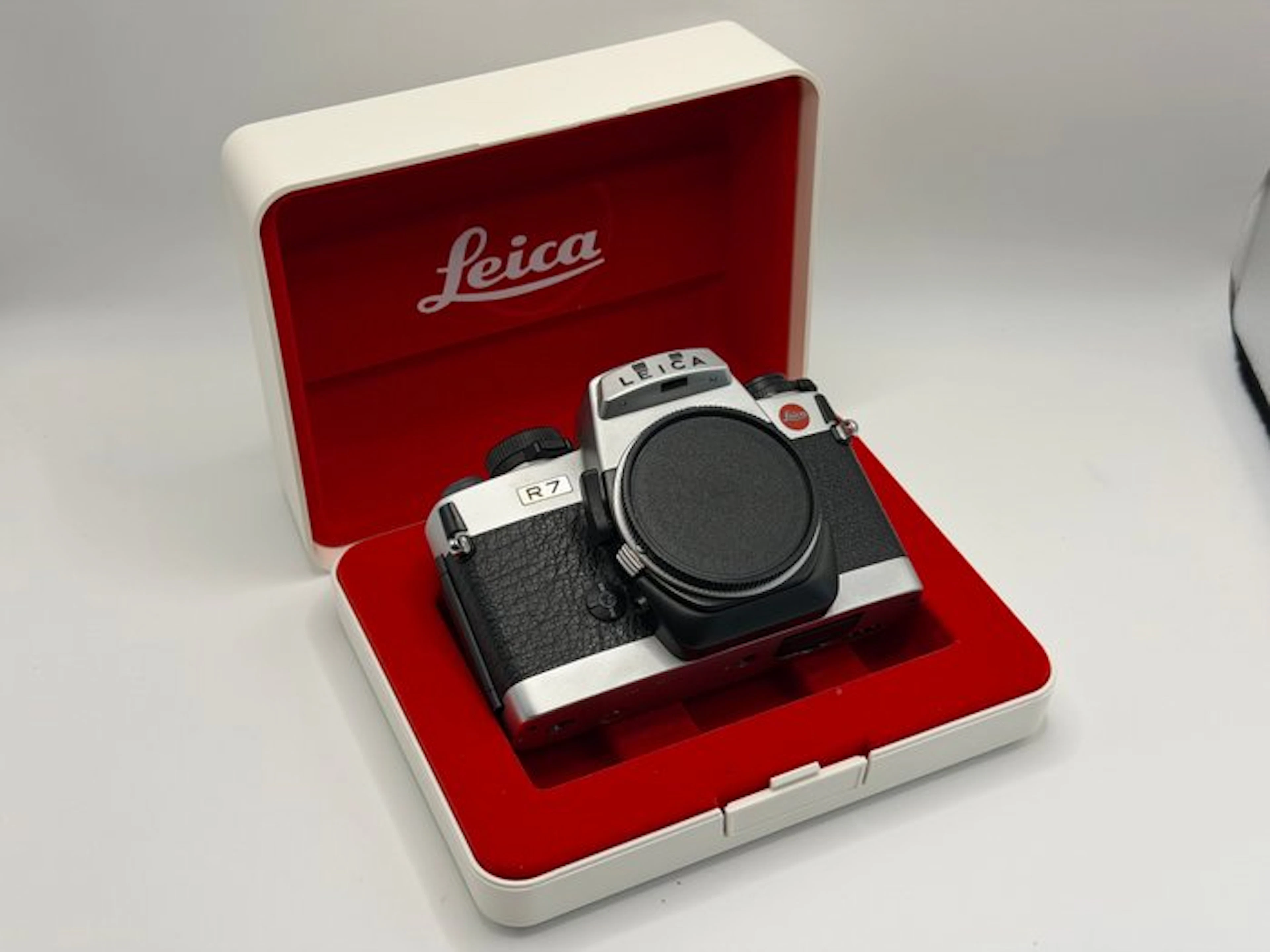 Leica R7 Single lens reflex camera (SLR)