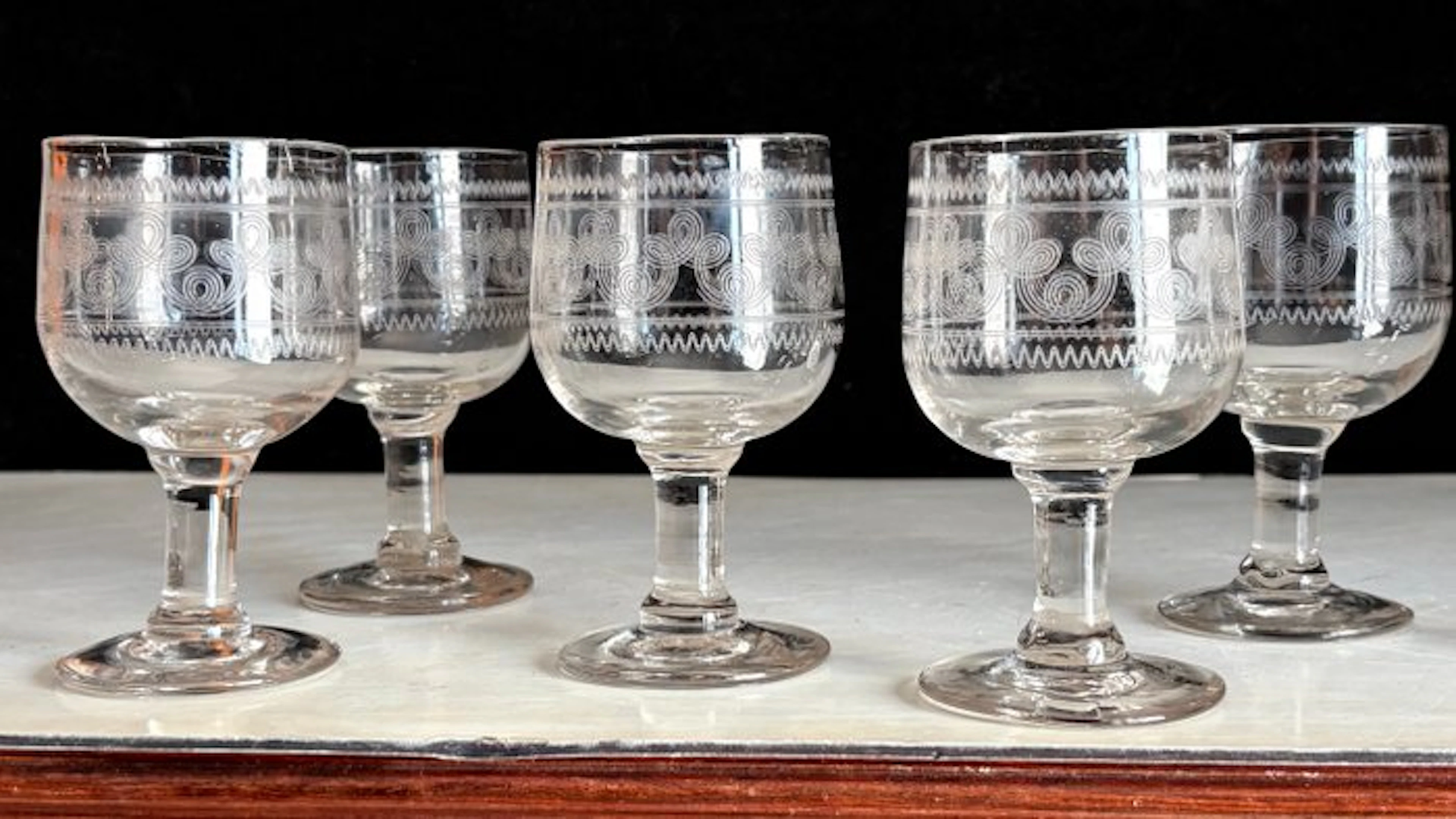 Drinking glass (6) - Glass