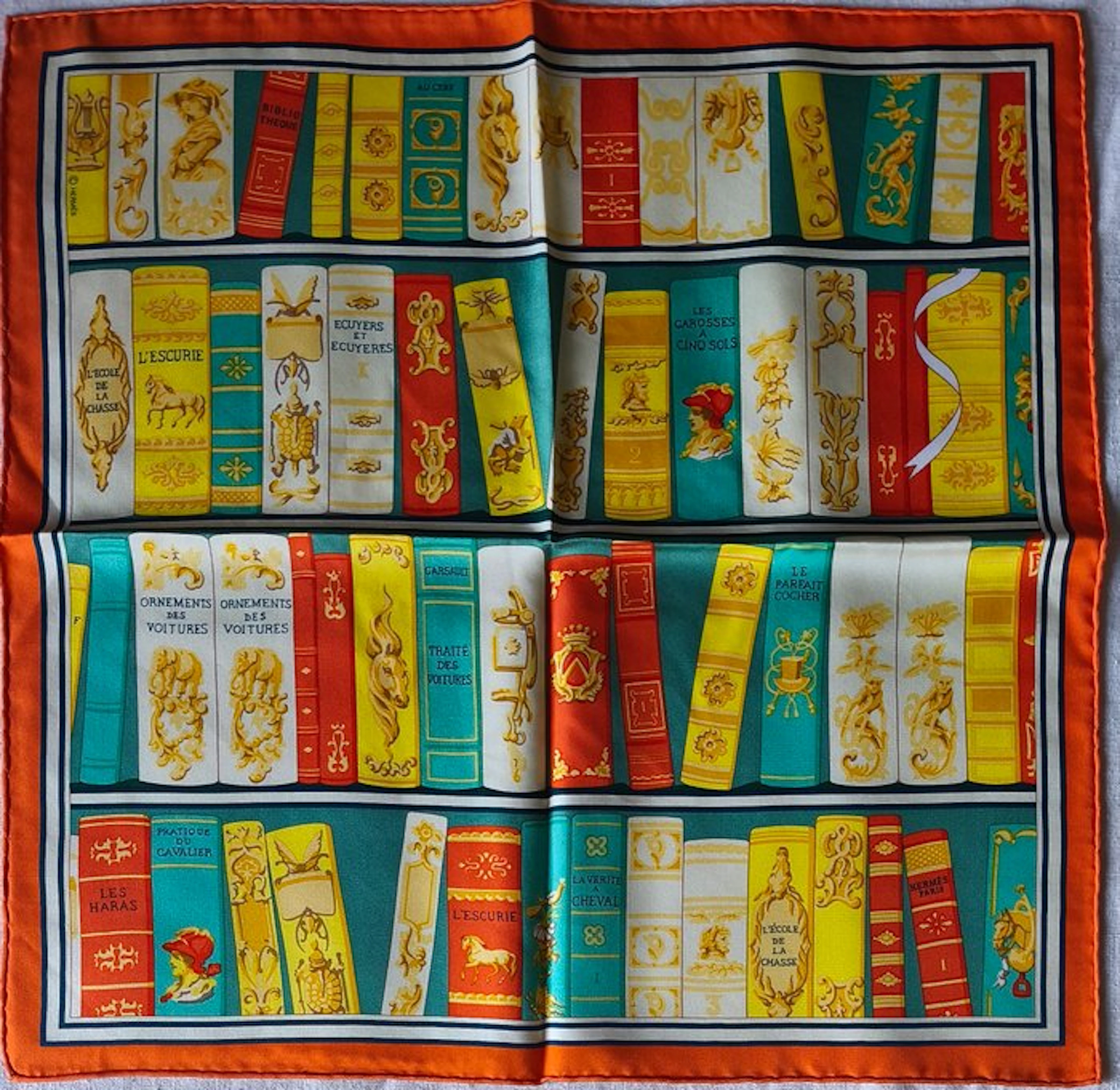Hermès - BIBLIOTHÈQUE by Hugo Grygkar. Gavroche - Foulard