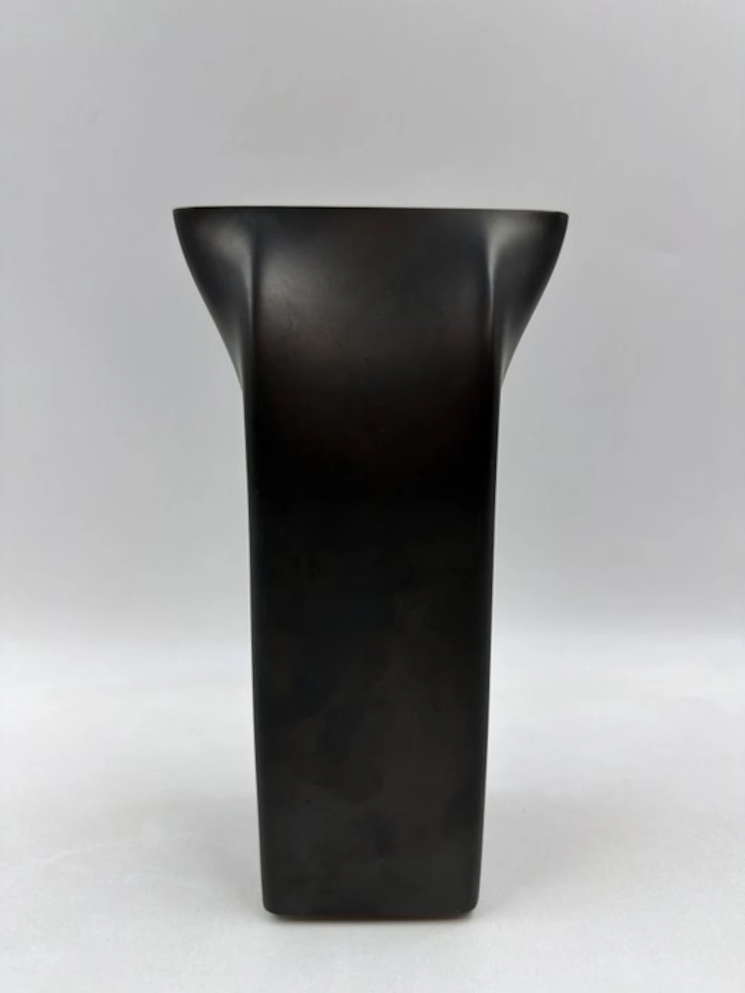 Alessi - Adam Shirley - Vase - Pinch - Metal