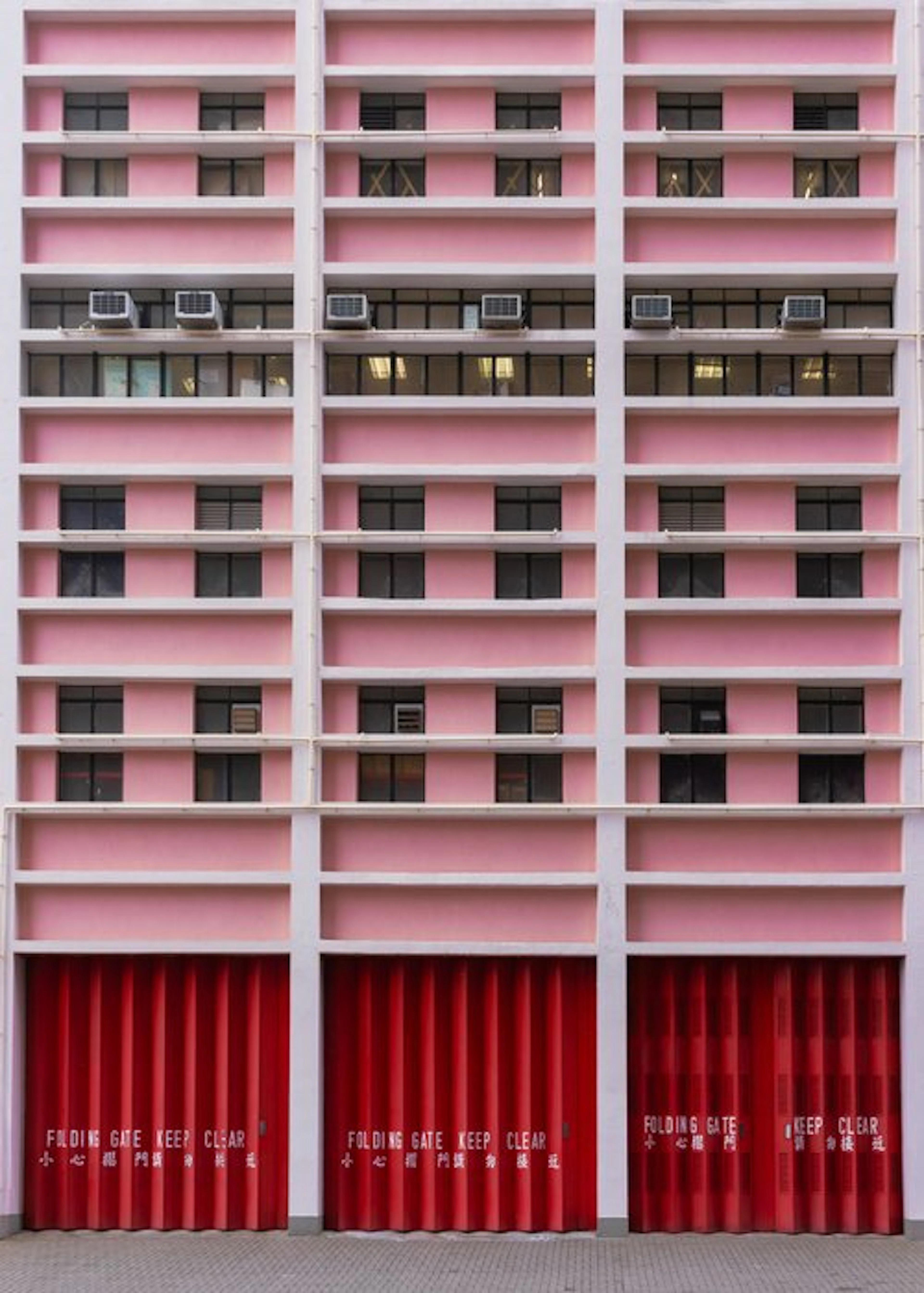 Dominik Valvo - Pink Fire Station (Hong Kong 2026) XL