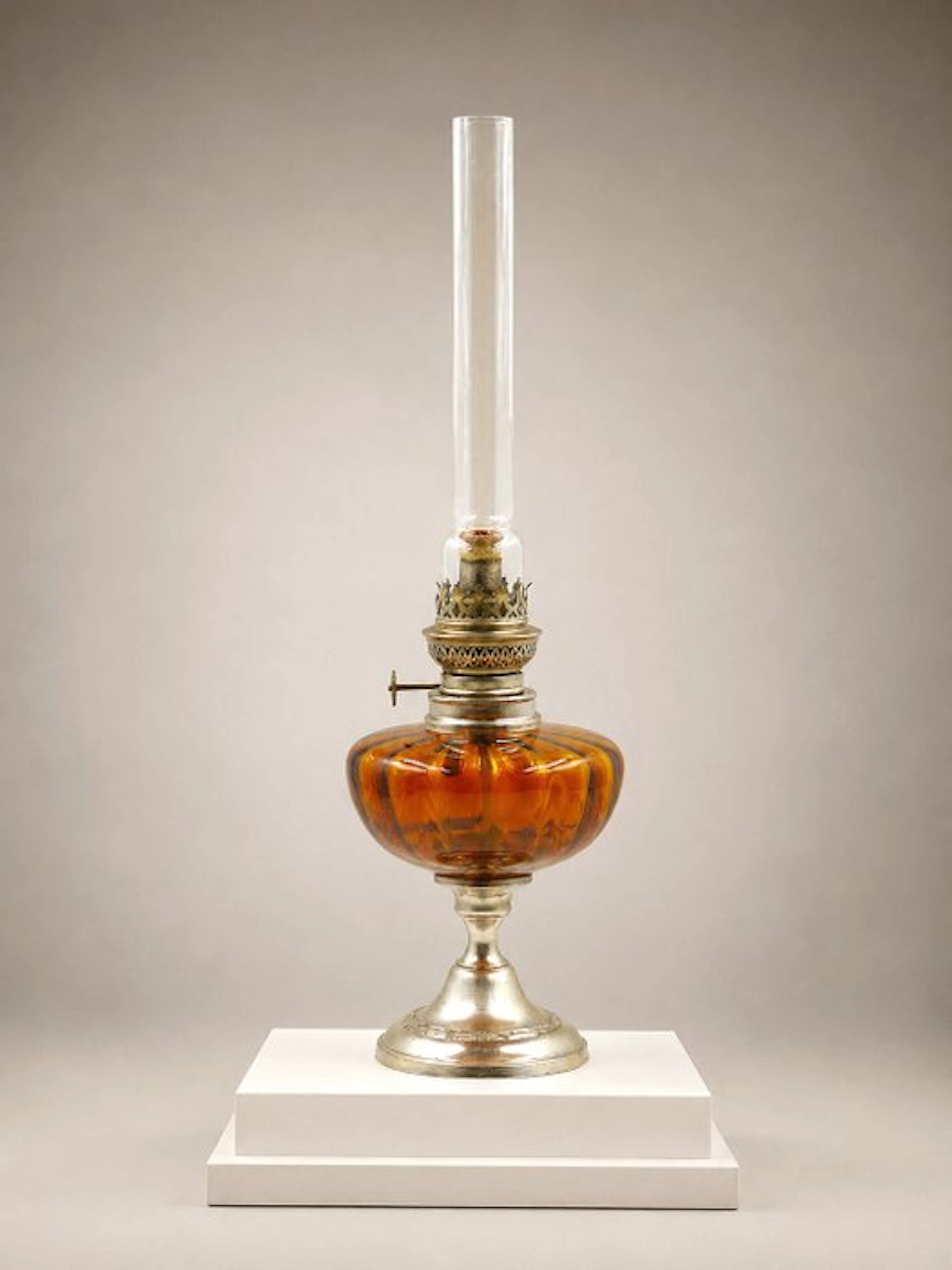 Kerosene lamp - Glass, Silverplated