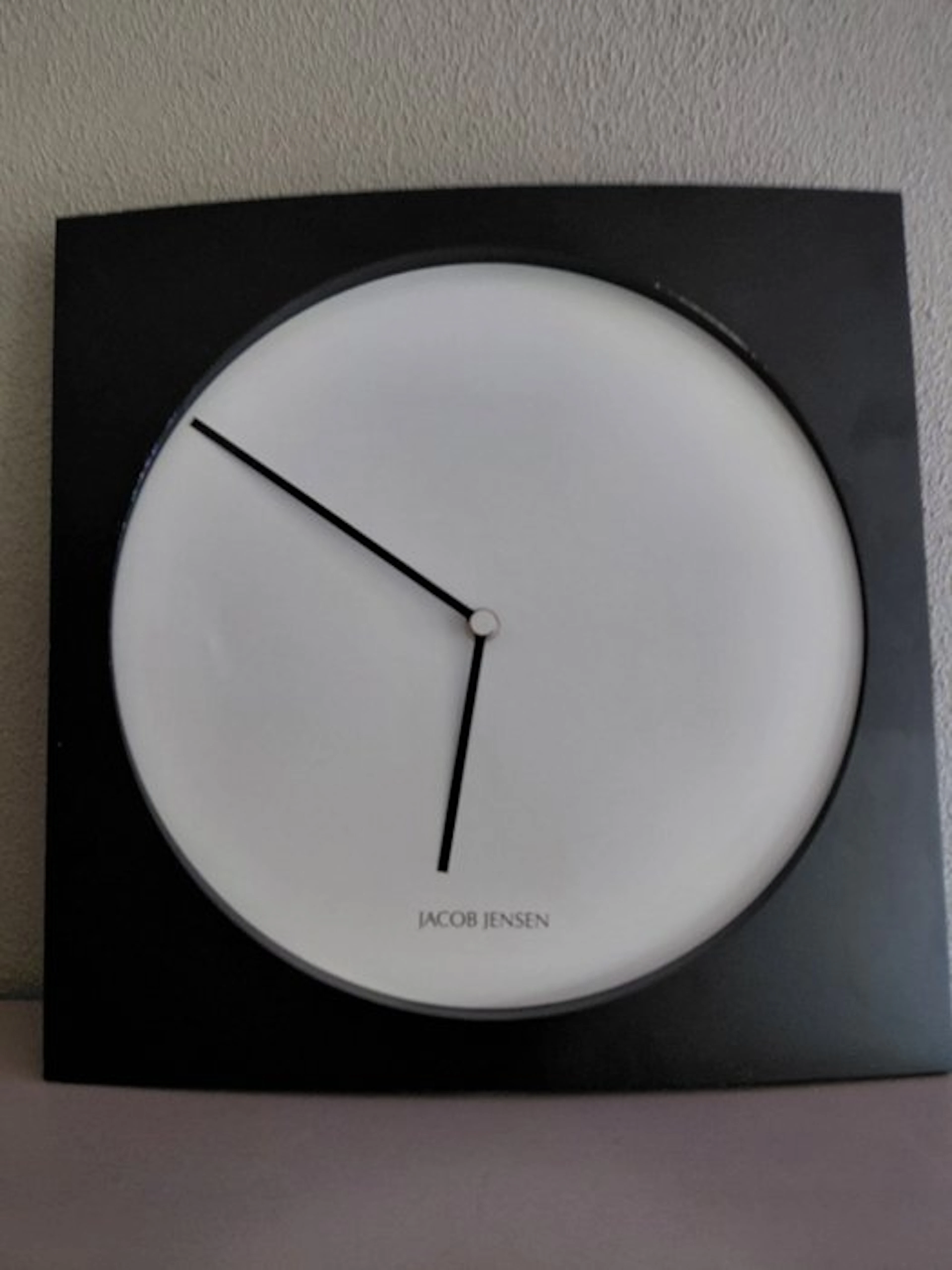 Clock - Jacob Jensen Danish design Wood - 2000-2010 - Model 320