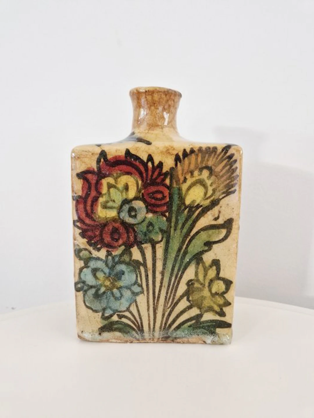Iznik Stijl - Bottle - Earthenware - Qajar Dynasty