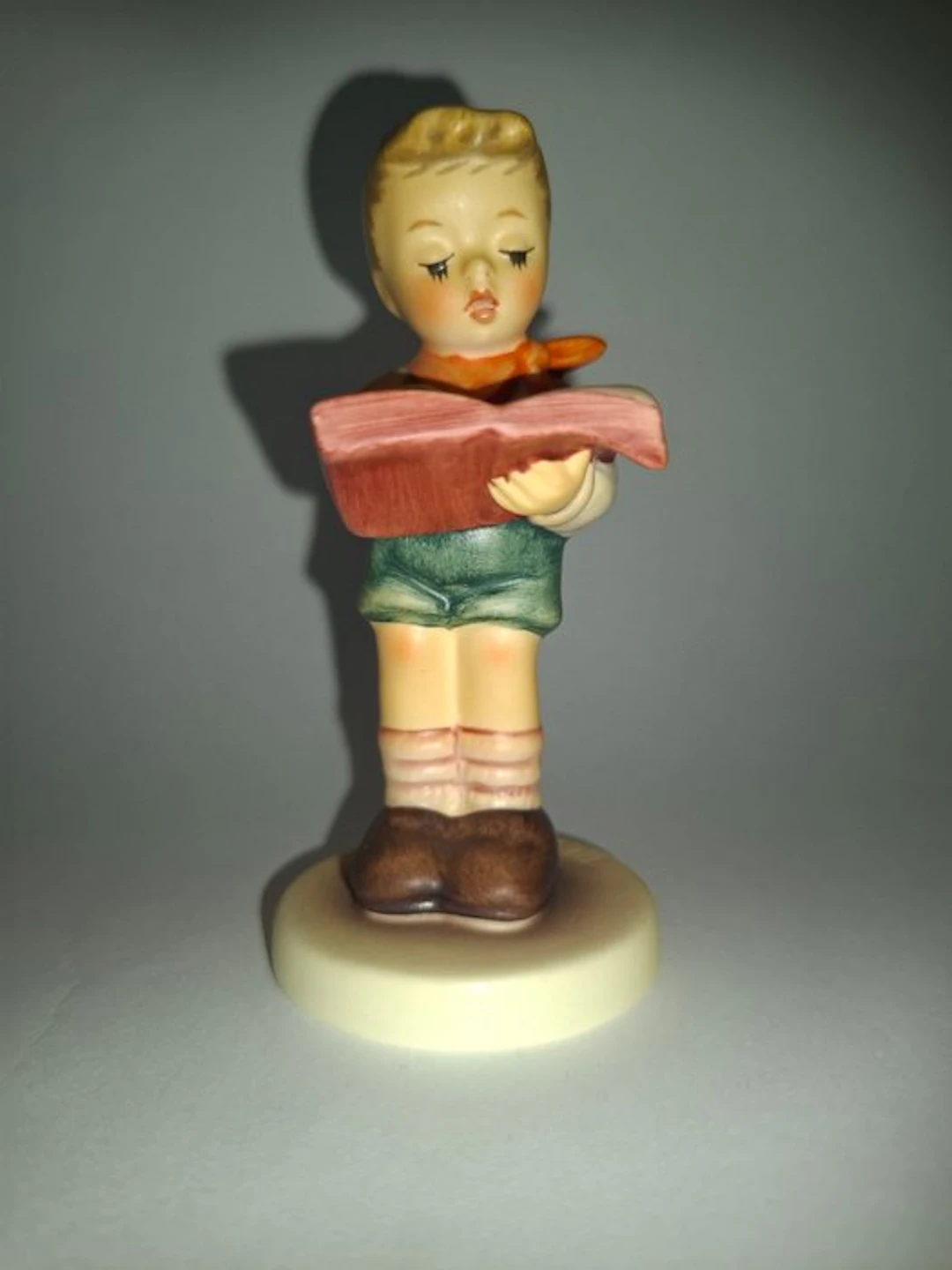 M.I. Hummel - Figurine - ABC-Stunde Honor Student - TMK8 - Porcelain