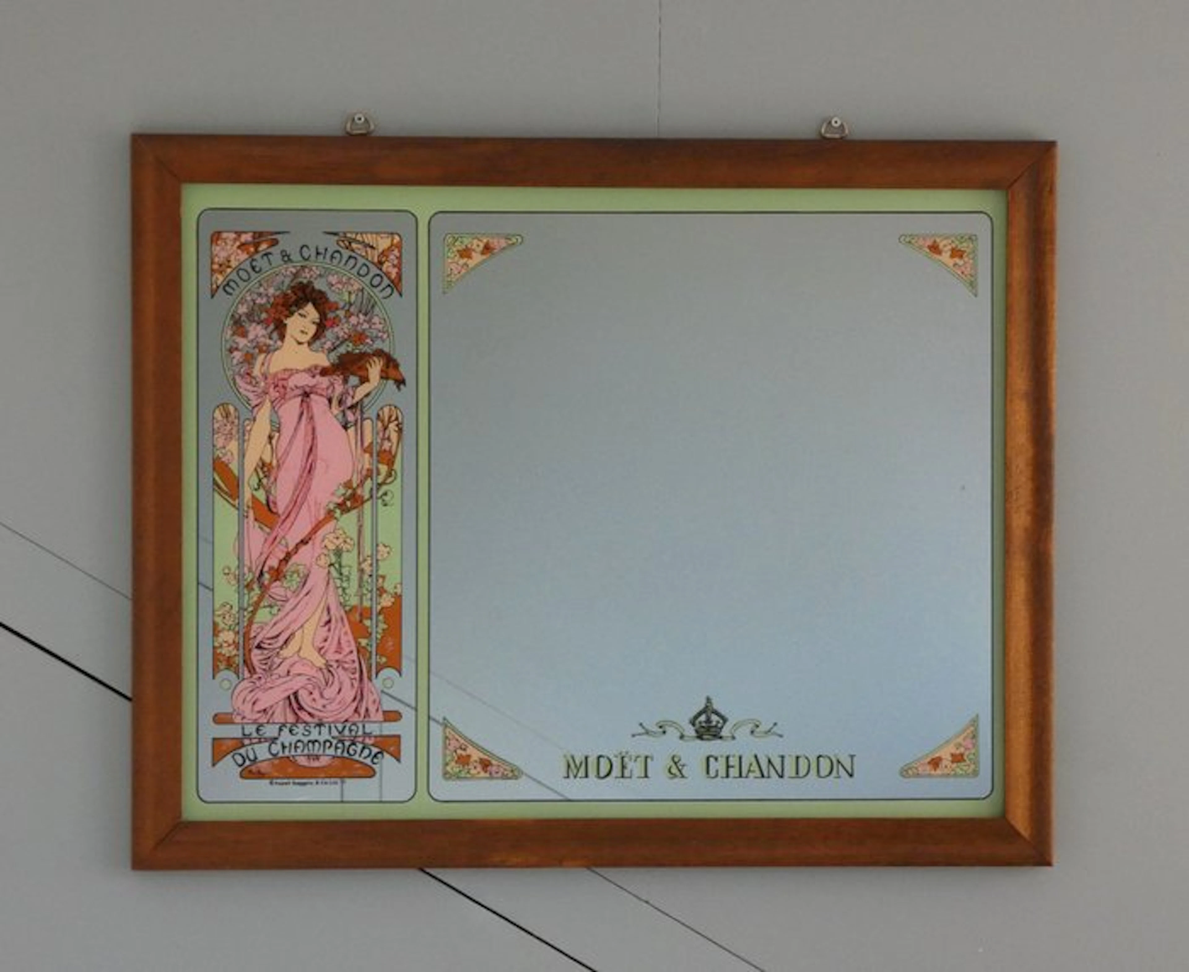 Moët & Chandon - Aspell Saggers & Co