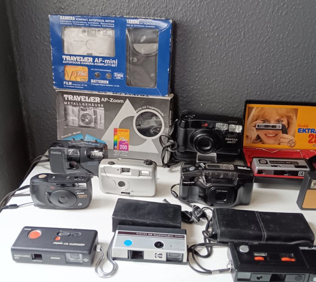 Themed collection - Vintages Analog Cameras - Konica,Agfa,Kodak,Pentax,Minolta
