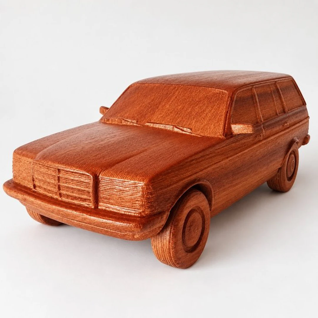 1:16 - Model station wagon - E-Class W123 Estate 1975