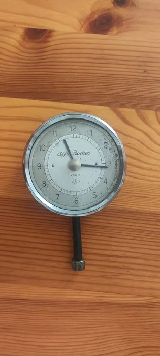 Clock - Alfa Romeo - Dashboard clock - 1935