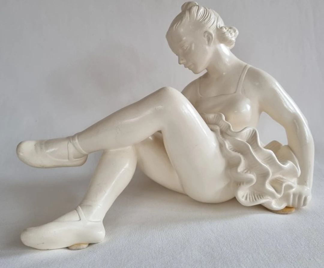 Jihokera Bechyně - Jihokera - Figure - Brusel-stijl...