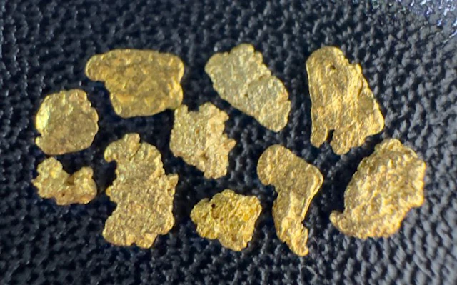 Gold Nugget- 0.35 g - (10)