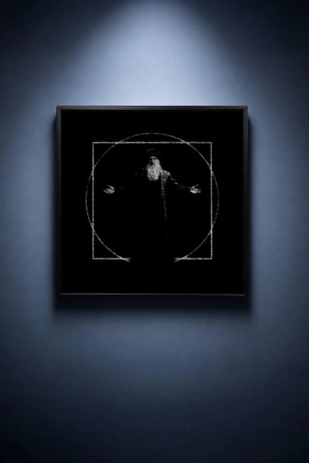 Tijs Dragtsma (1992) - Leonardo in Vitruvian Light