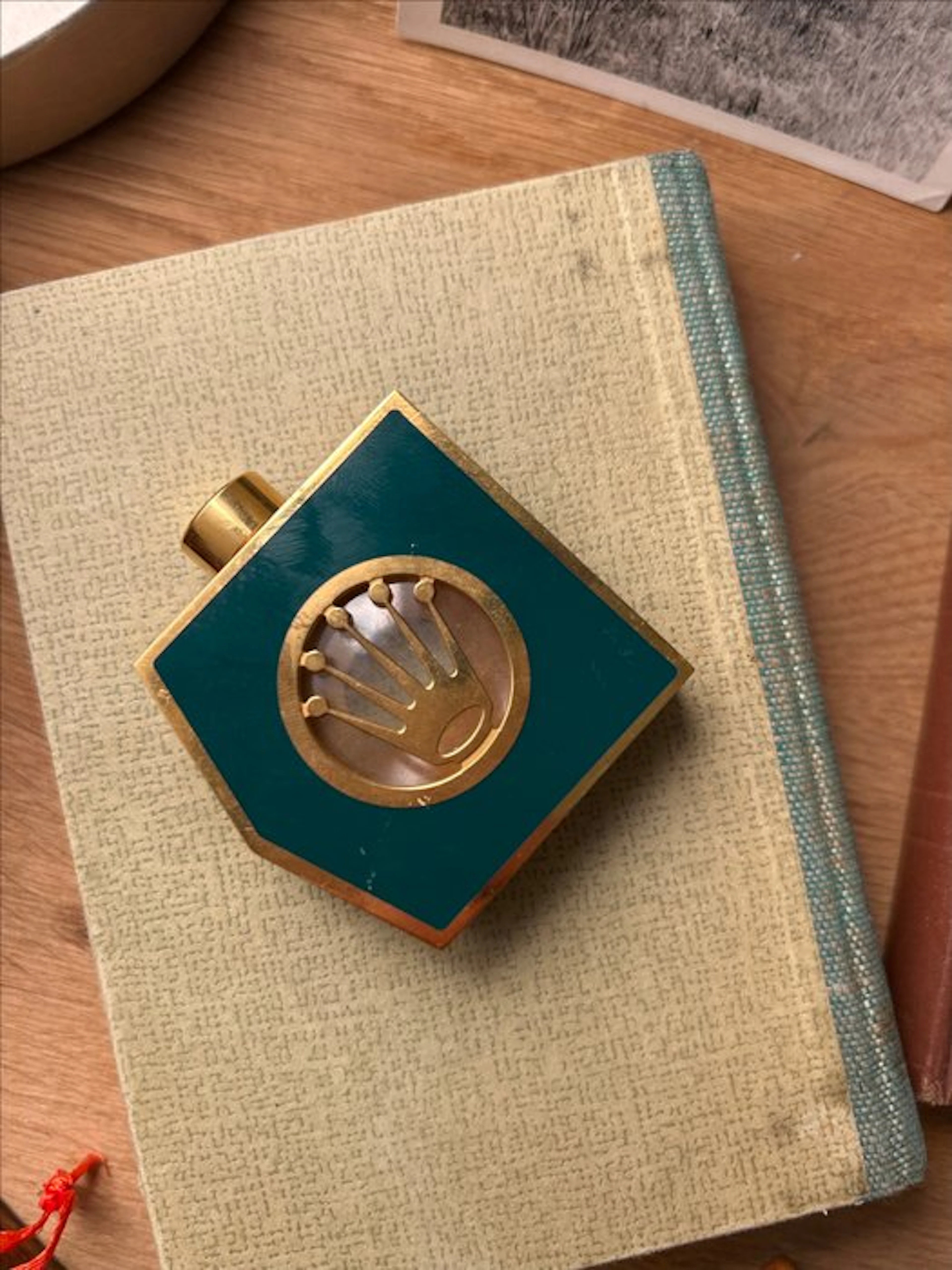 Rolex - Perfume bottle - Gold-plated brass