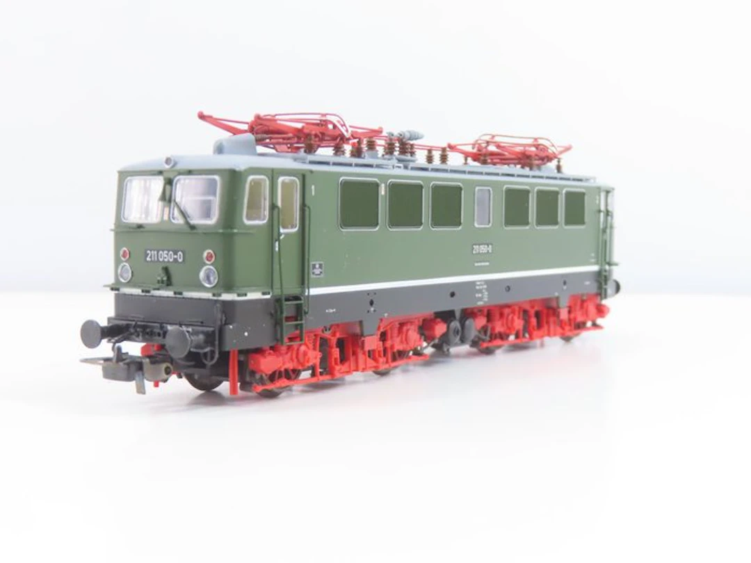 Brawa H0 - 0200 - Electric locomotive (1) - BR 211 - DR (DDR)